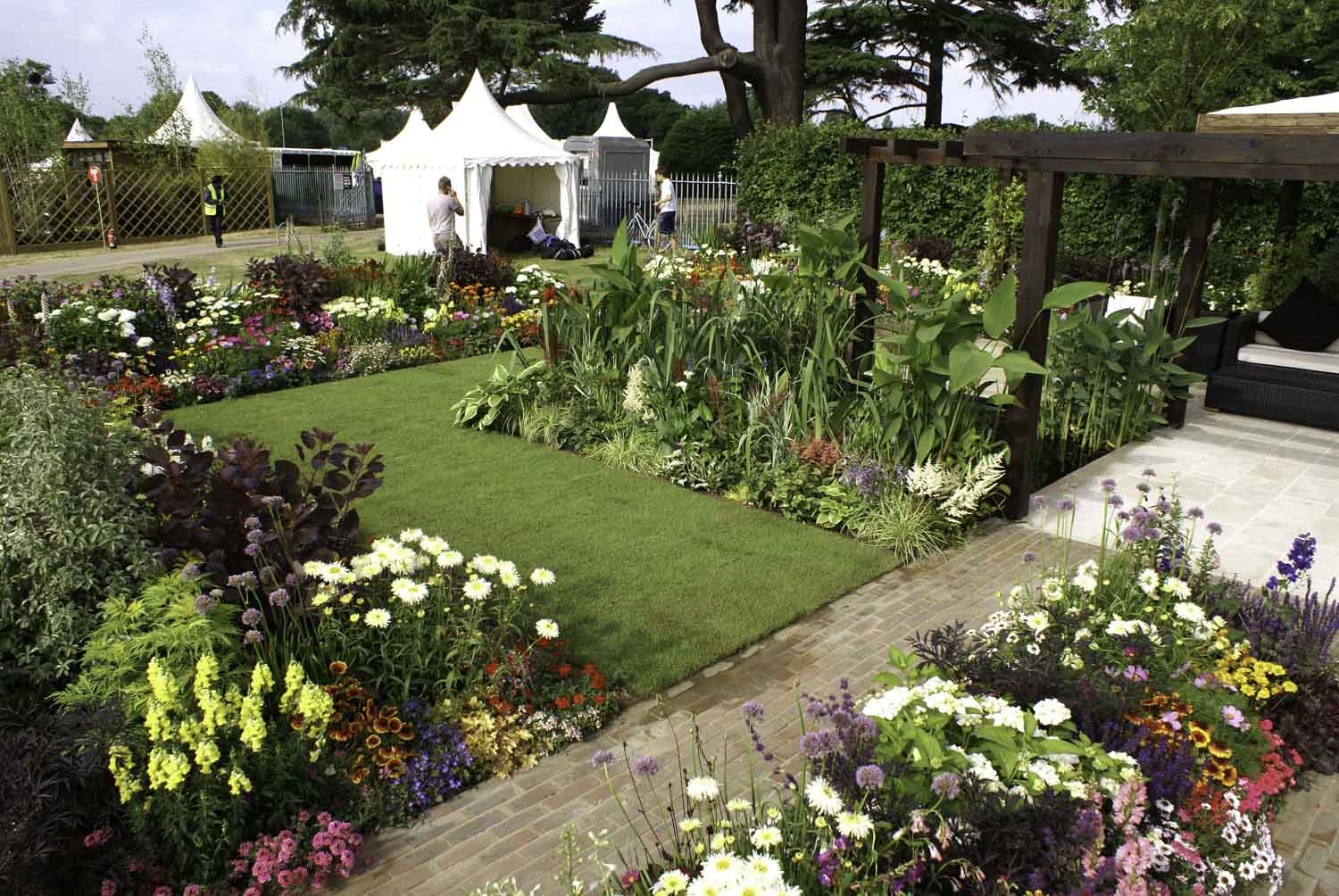 ©Jack Dunckley Landscape Design Garden Design RHS Hampton Court Palace Flower Show 2010 Birchfield Garden-2.jpg