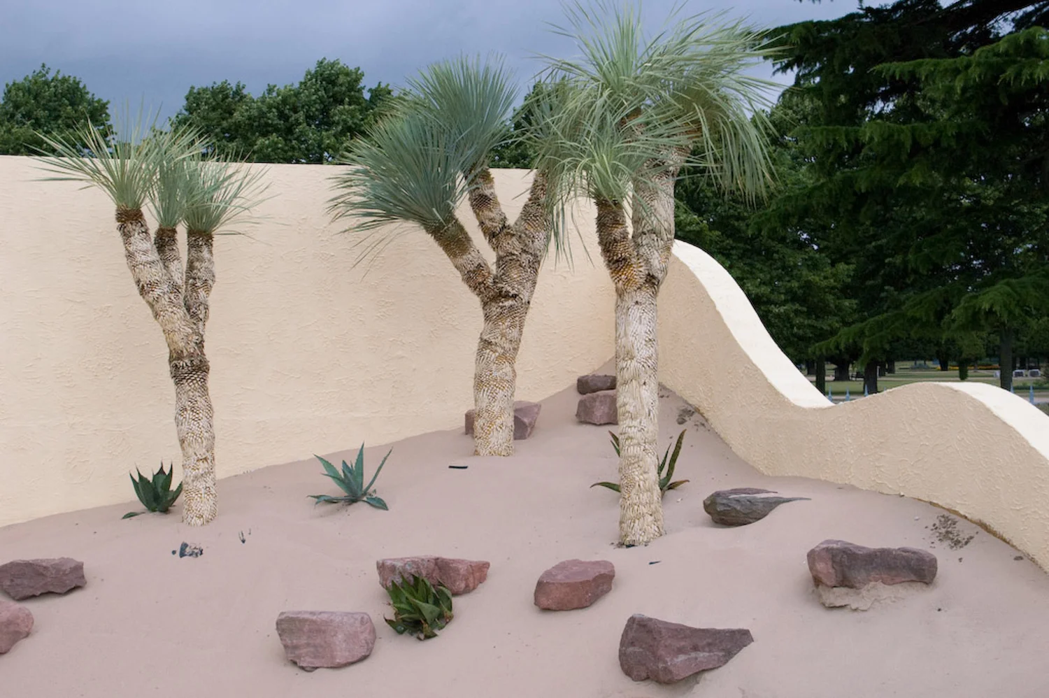 RHS Hampton Court Palce Flower Show Deserts Delight 2009 ©Jack Dunckley-18.jpg