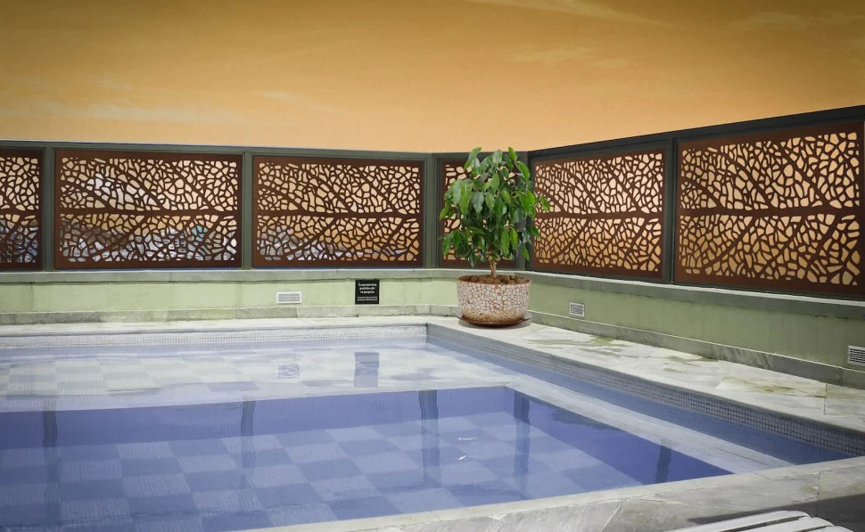 Argo-Pool-fence4-wpcf_970x597__98911.1423699590.1280.1280.jpg