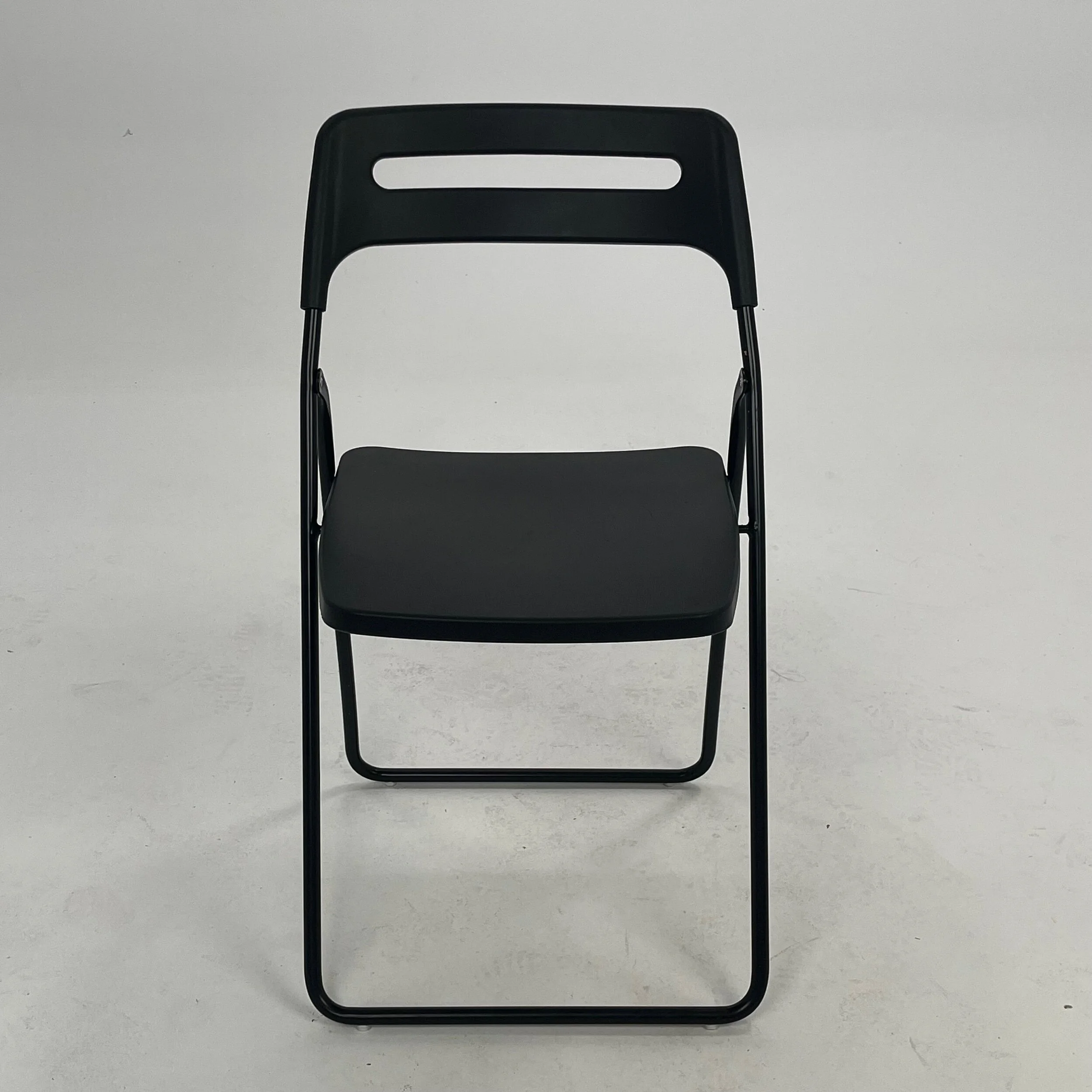 96FB25AA-0E71-484B-AD7A-94F8E2309DF7