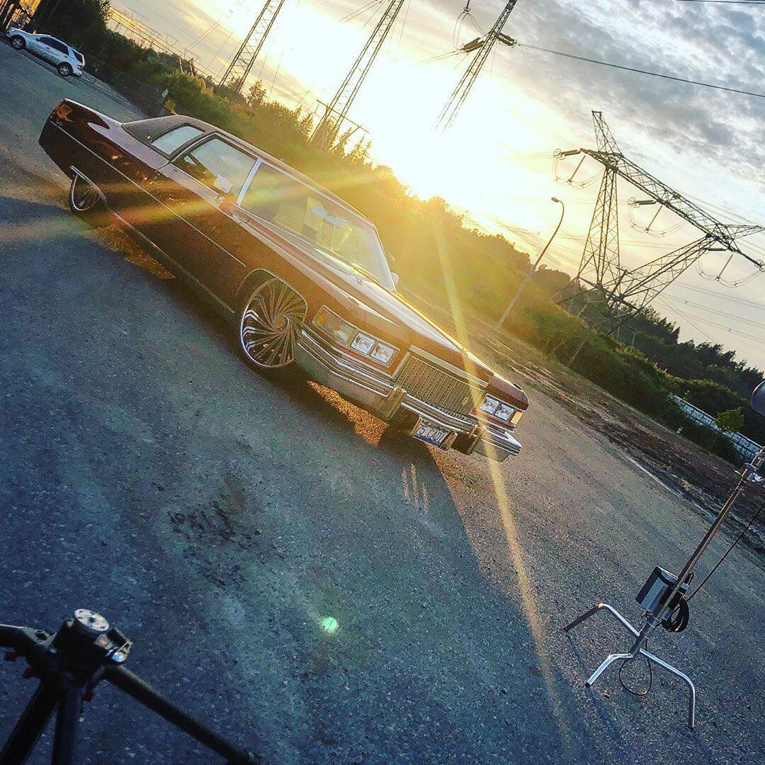 @Regrann from @bigtimers_rav - Sunday photo shoot vibez... &lsquo;Pimp Juice&rsquo; is back!

@bigtimerscc @bigtimers_rav @cadillac @cadillac_connect @cadillacresource @cadillac_canada @cadillac_tippin @accuair @marchperformance @dubwheels 
#bigtimer