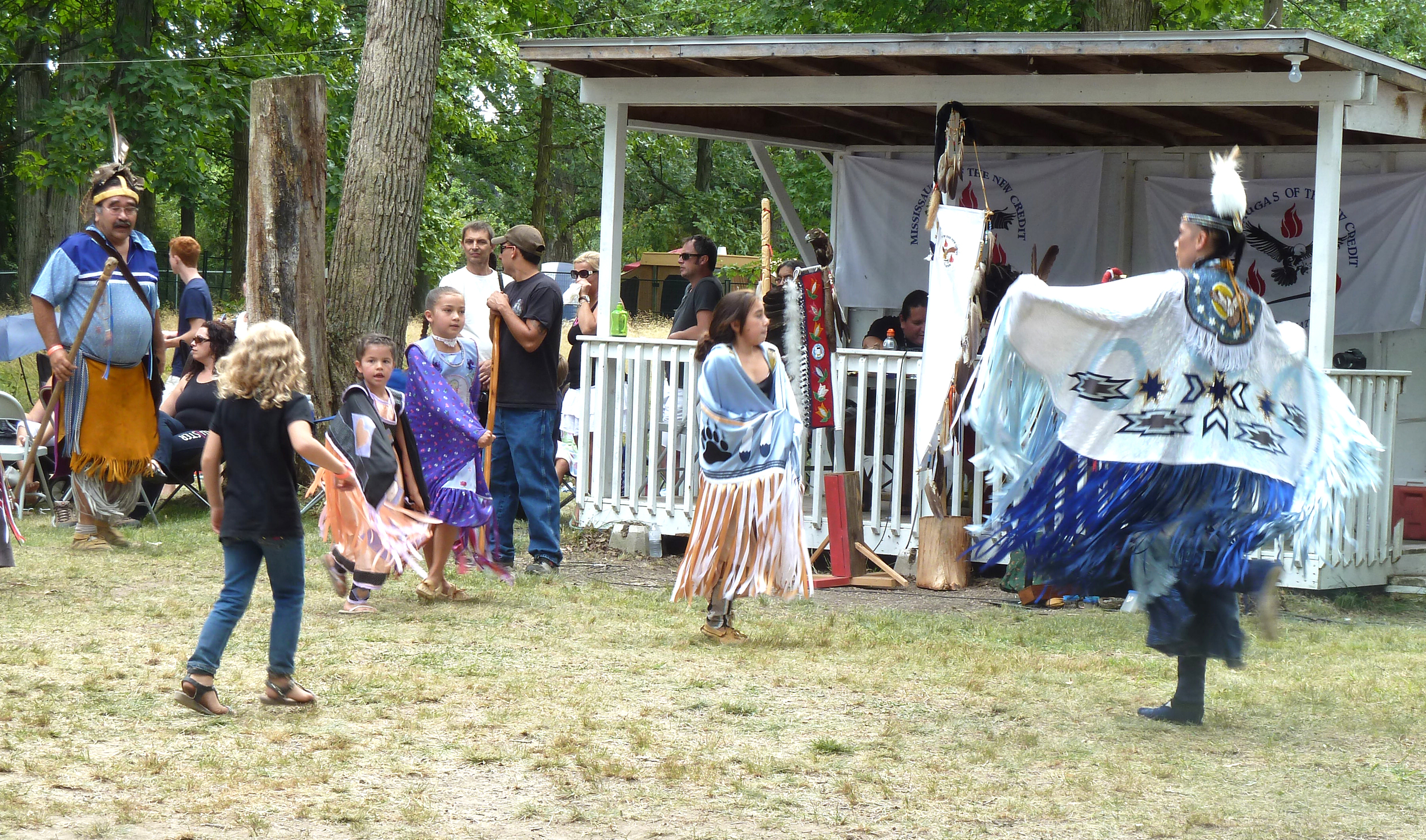 powwow2013_11.jpg
