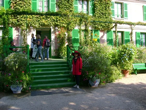 6 at monets house.jpg