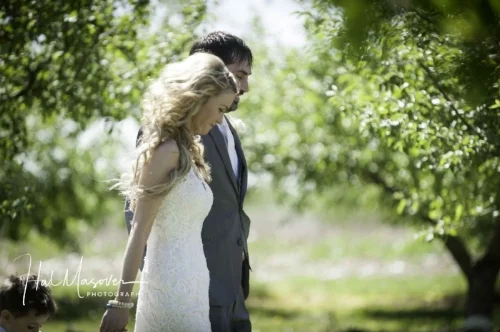 "Hal's pictures are amazing. My wedding day pictures are perfect." Tabby Fisk