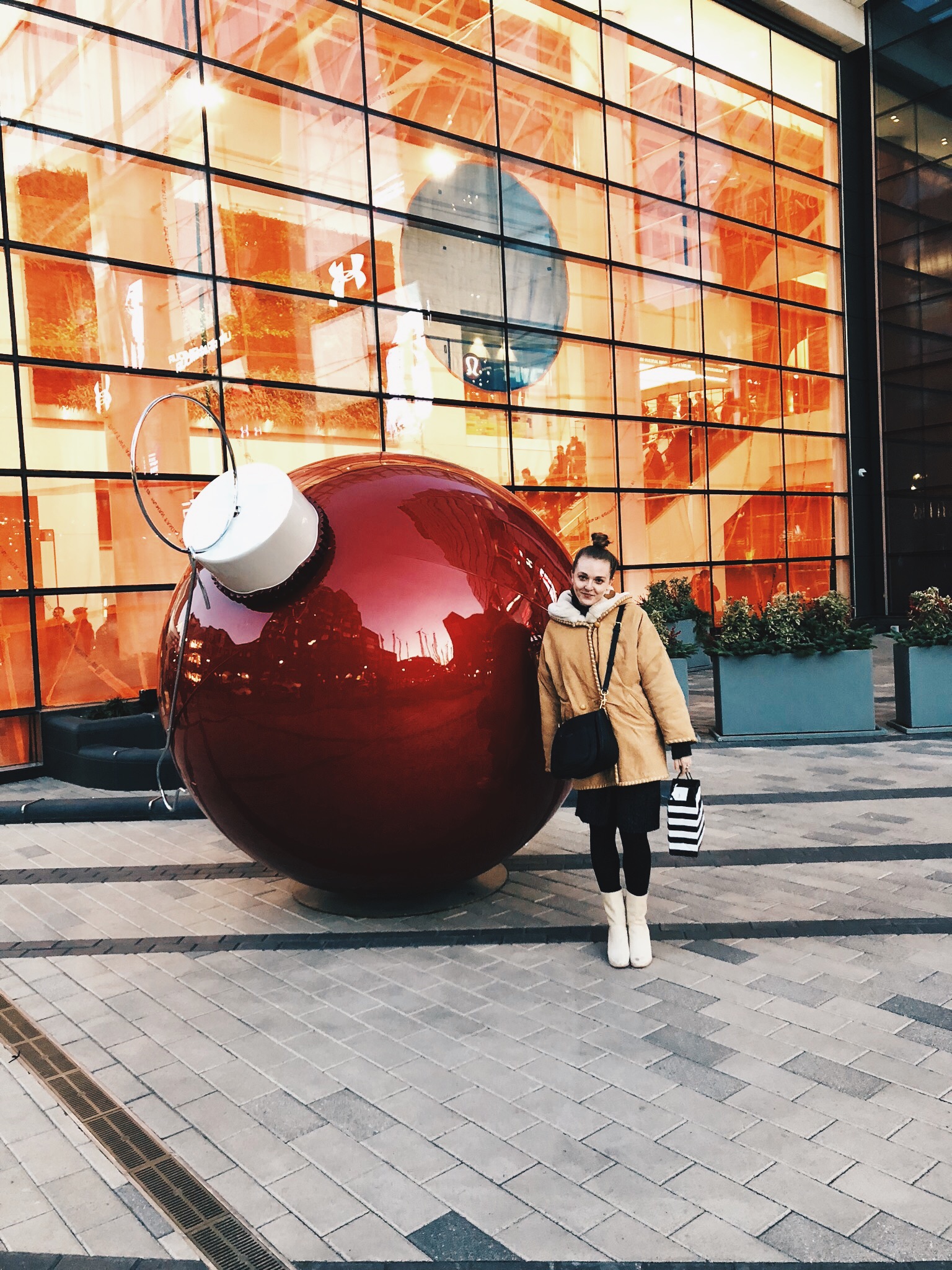 ROSE COLORED GLASSES | BOSTON BUCKET LIST