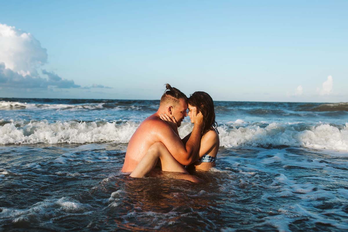 tybee-island-couples-session (22).jpg