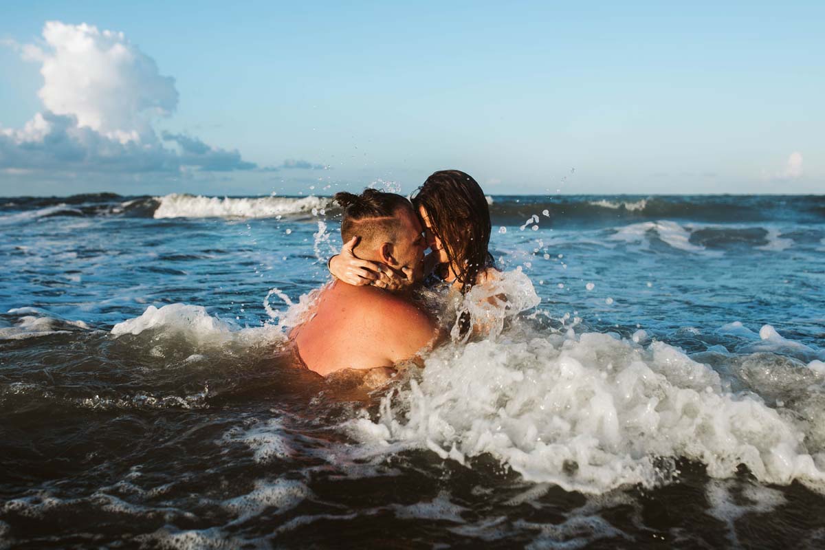 tybee-island-couples-session (24).jpg