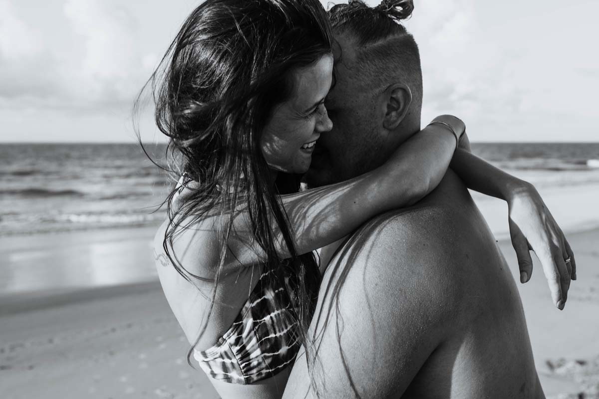 tybee-island-couples-session (3).jpg