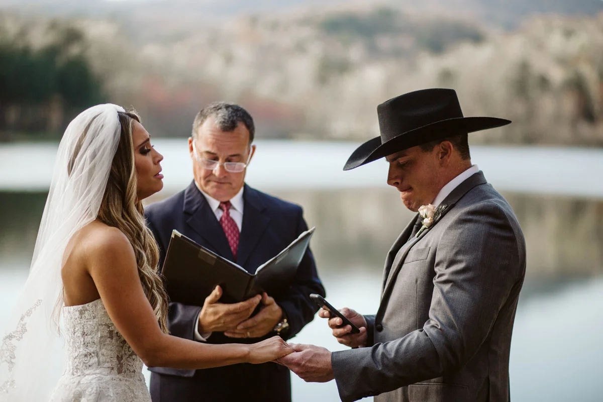 intimate-elopment-blue-ridge-georgia-north-georgia-wedding-photographers (119).jpg