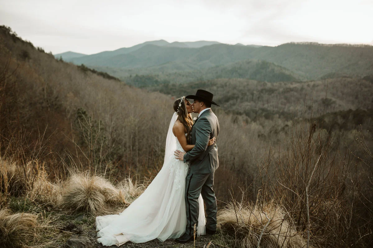 intimate-elopment-blue-ridge-georgia-north-georgia-wedding-photographers (73).jpg