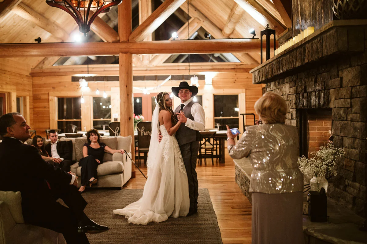 intimate-elopment-blue-ridge-georgia-north-georgia-wedding-photographers (109).jpg