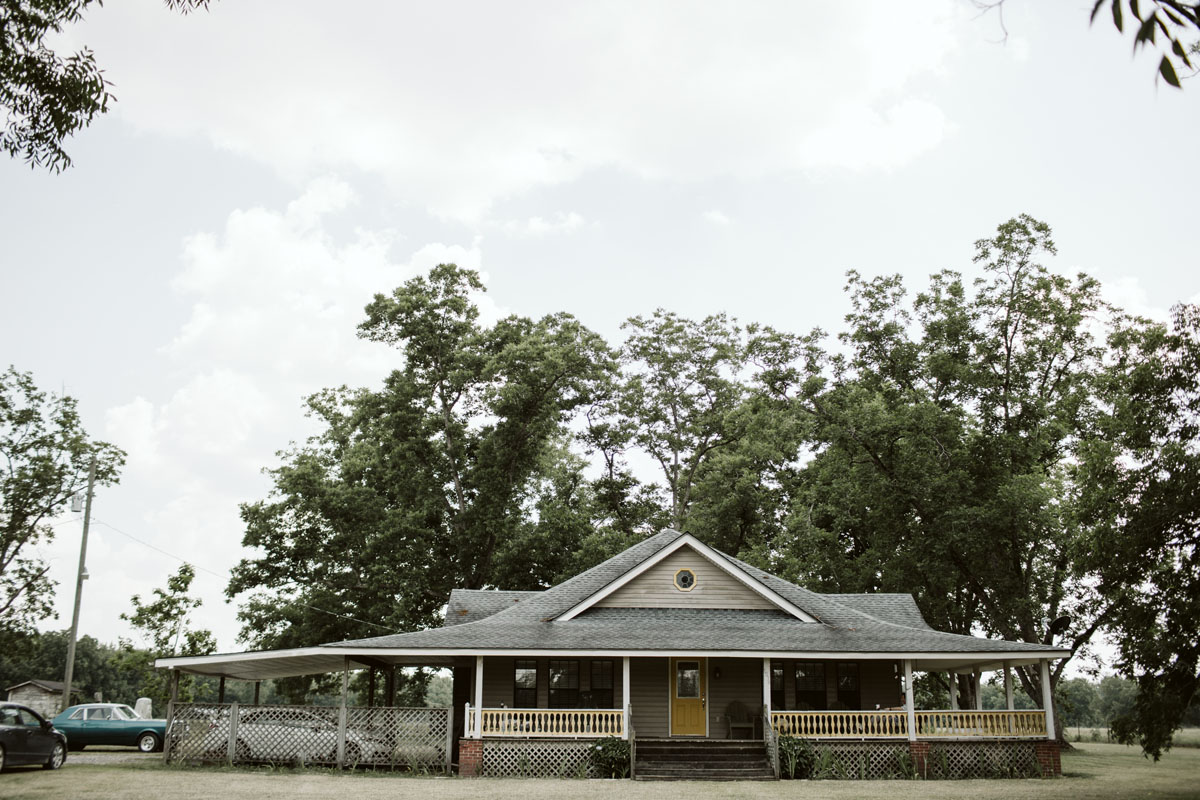 Intimate-Backyard-Wedding-in-Georgia-Savannah-Wedding-Photographer (72).jpg