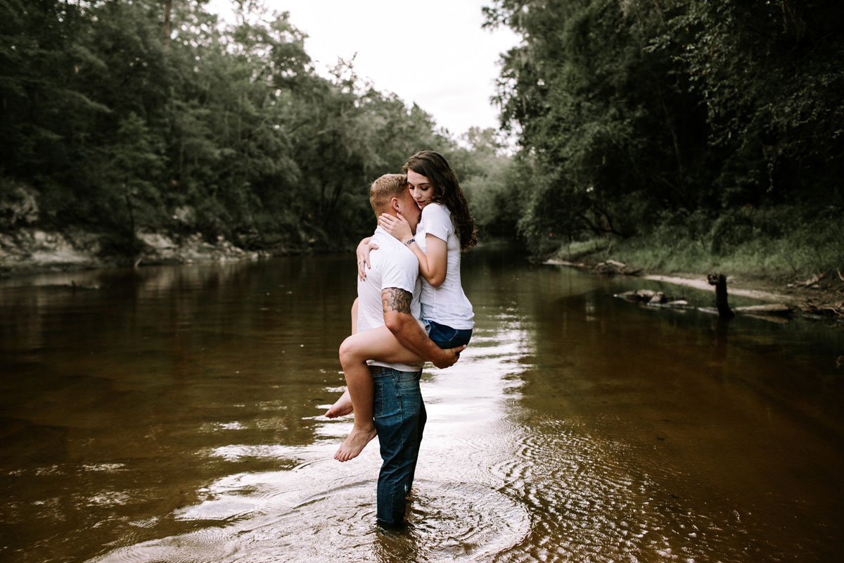 Intimate-couple-river-session-valdosta-wedding-photographers (18).jpg