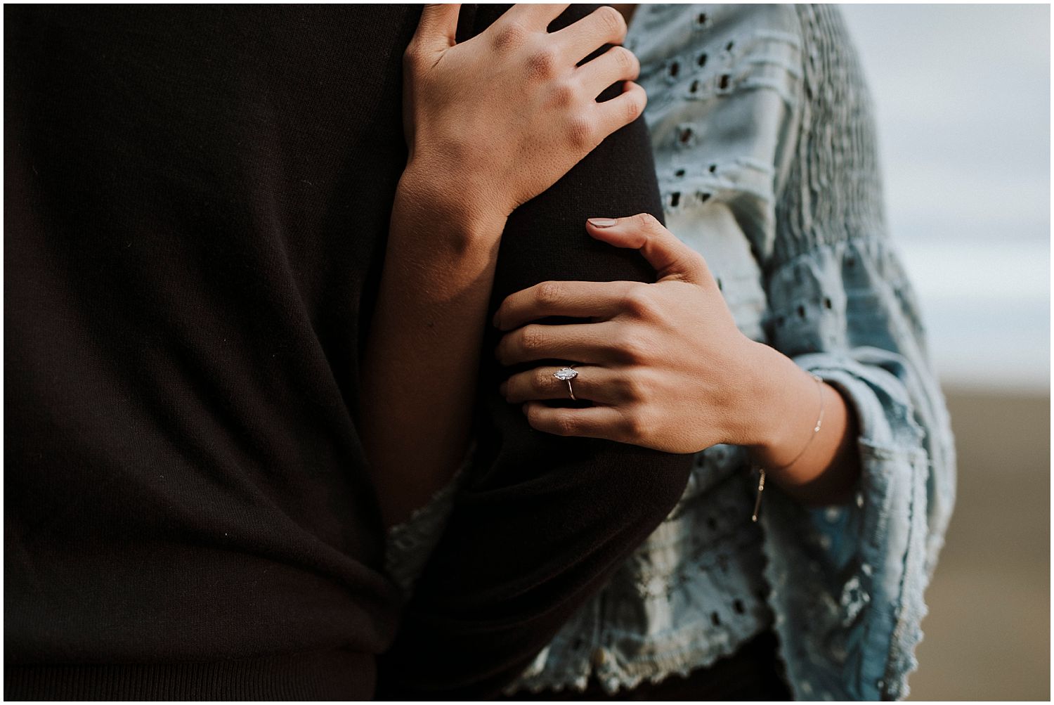 Piha beach engagement session16.jpg