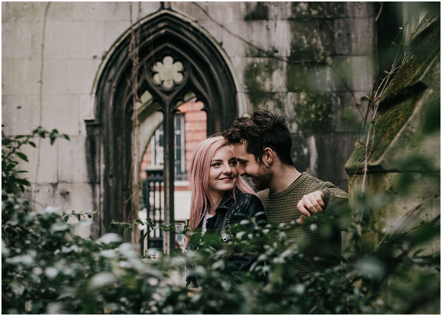 St Dunstan In the East engagement shoot_0011.jpg