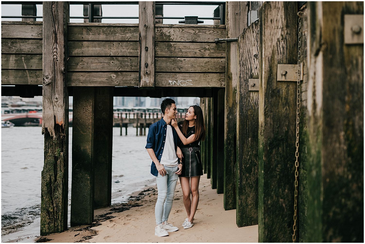 London Southbank engagement shoot_0008.jpg