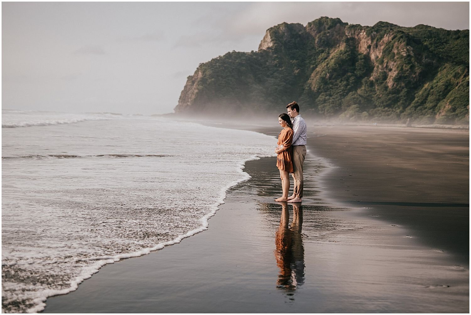 Relaxed couple shoot in Auckland 