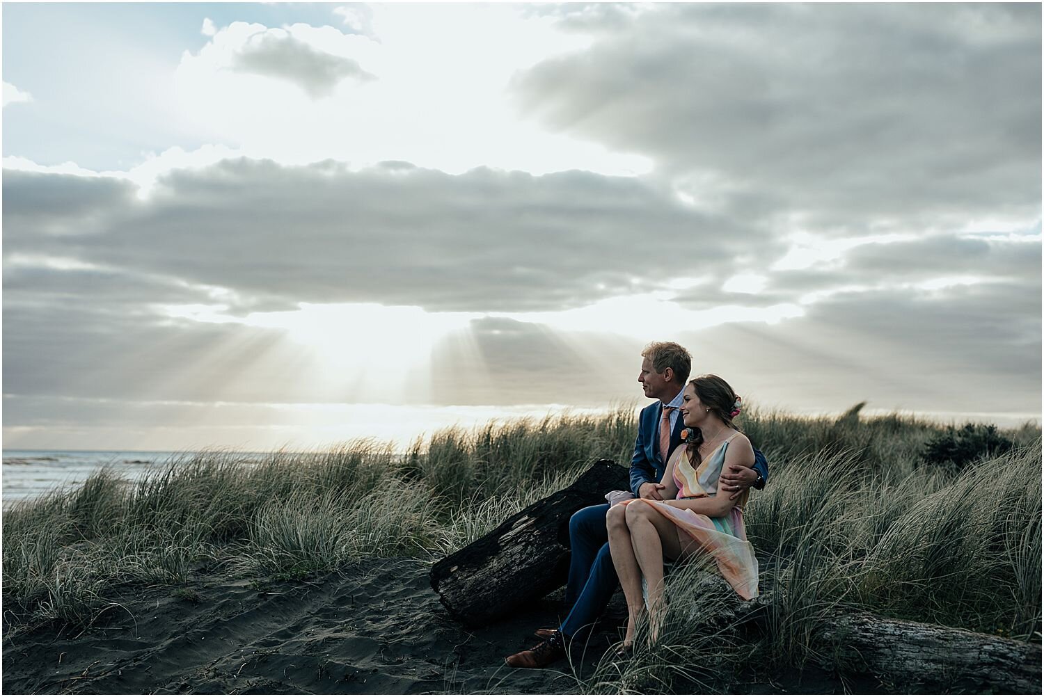 Karioitahi beach wedding photo