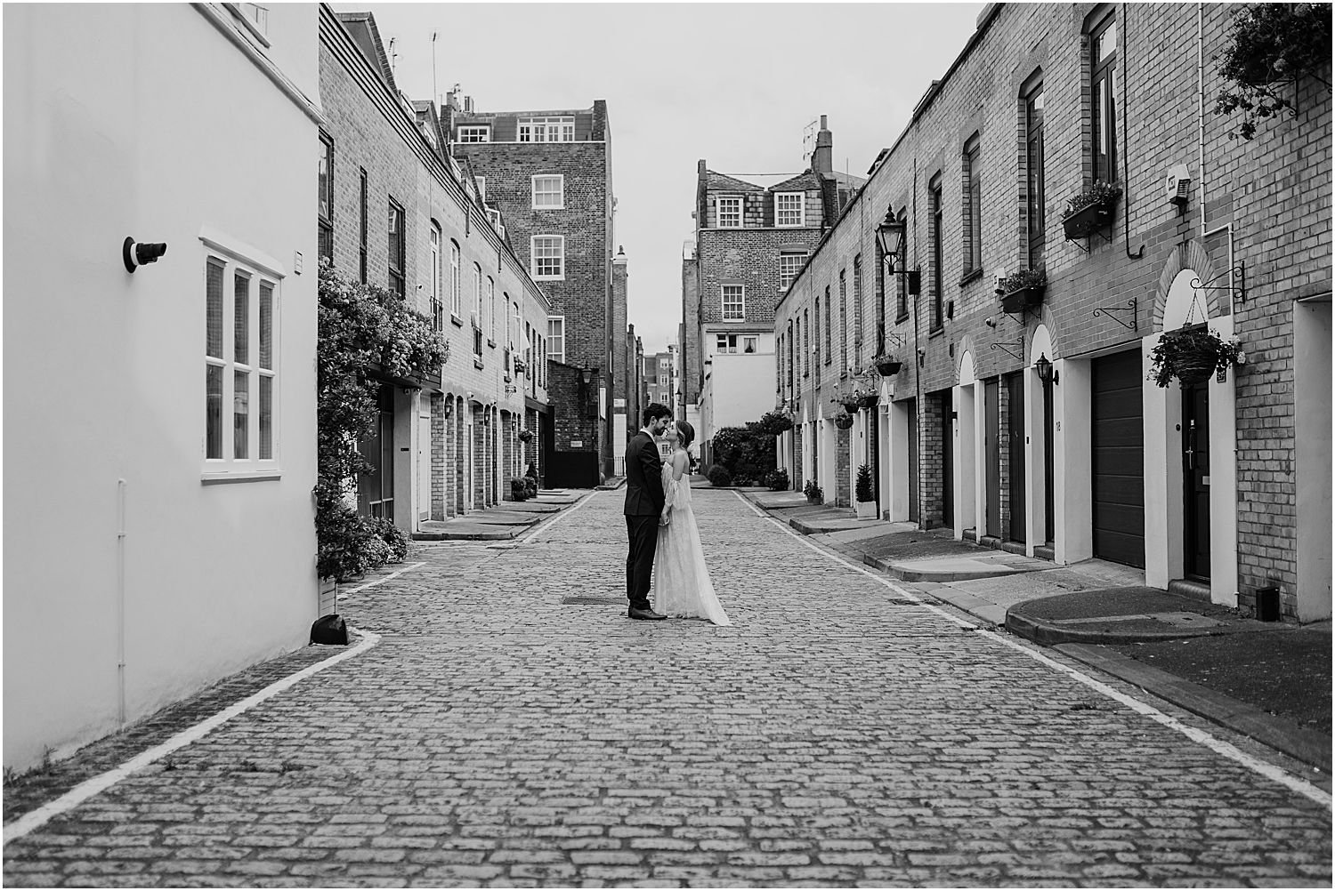 Wedding couple photo on Marylebone street