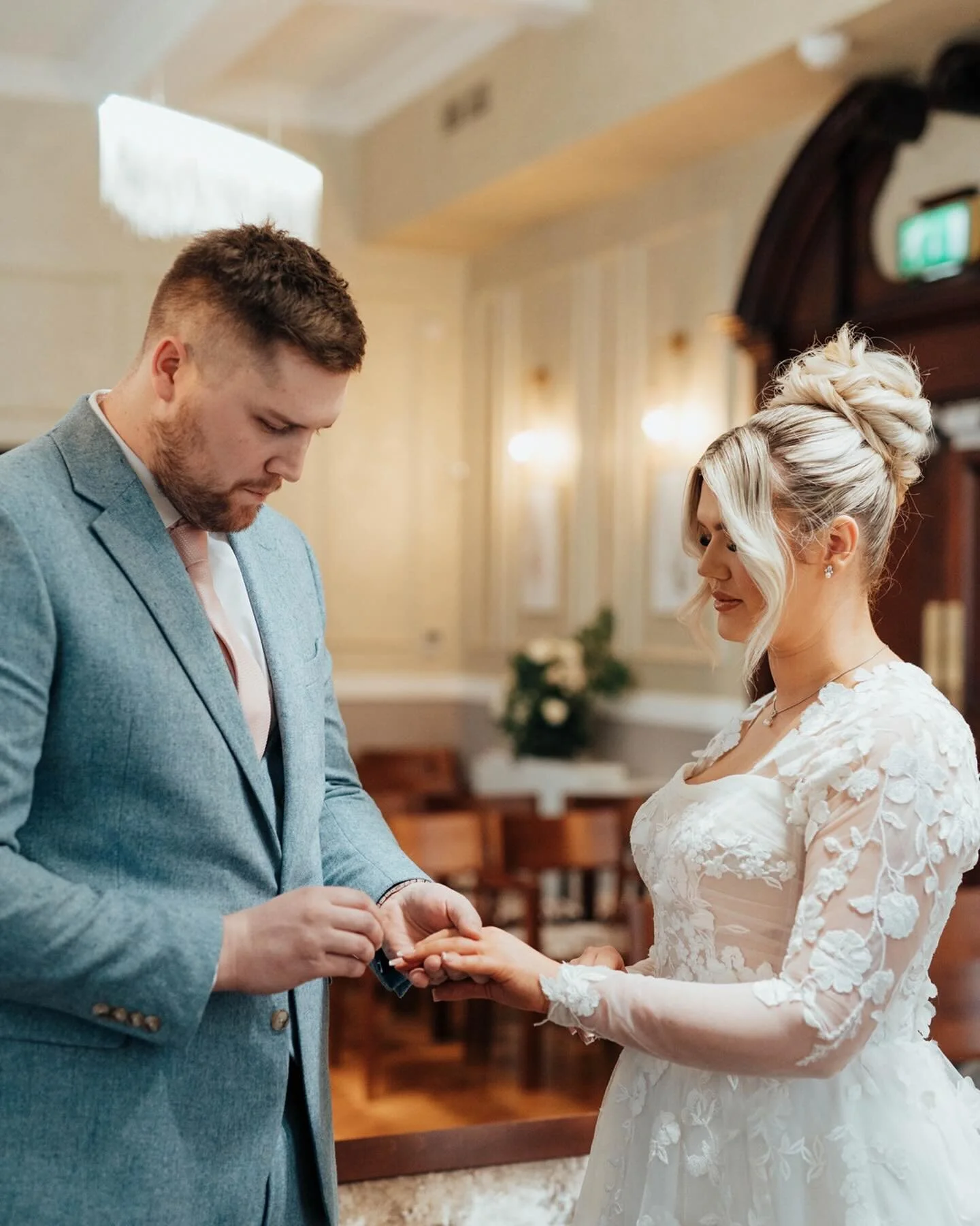 A Glimpse Inside David And Rebecca Muir'S Intimate Wedding Ceremony - er78tir