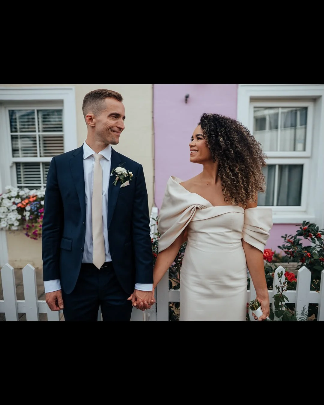Congratulations to the lovely Sophie and Caspar! Catching the last bit of summer weather on their wedding day at Enfield Registry Office. A new area of London for me to explore and I loved it! &hearts;️&hearts;️&hearts;️
.
.
.
.
#londonwedding #townh