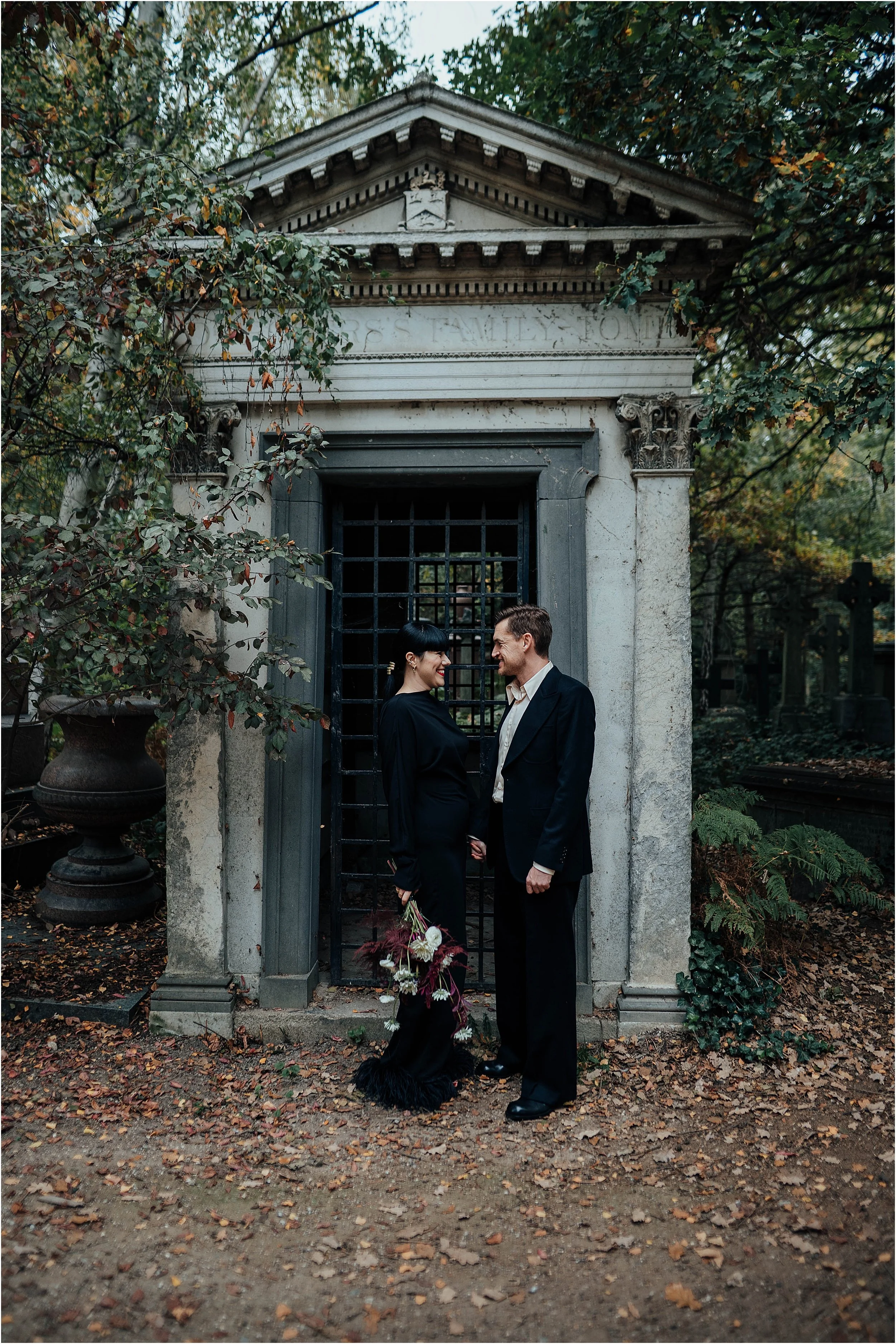 Bride and groom in Abney Park