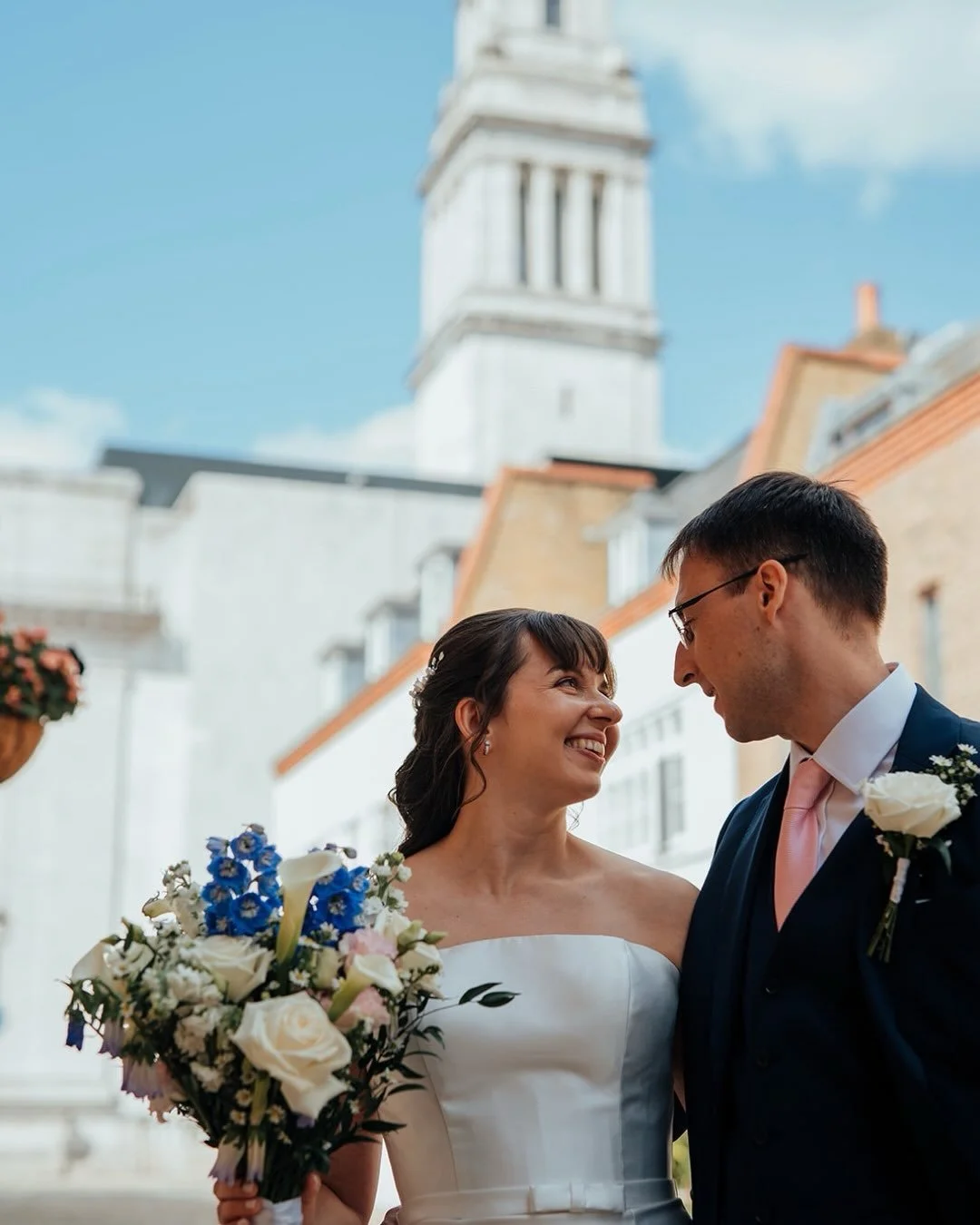 Yulia &amp; Ladislav. &hearts;️&hearts;️&hearts;️ A gorgeous late summer wedding day around London. It was just the two of them and their two best friends as witnesses, and a relaxed and fun trip for photos around town. 
.
.
.
.
London Wedding Photog