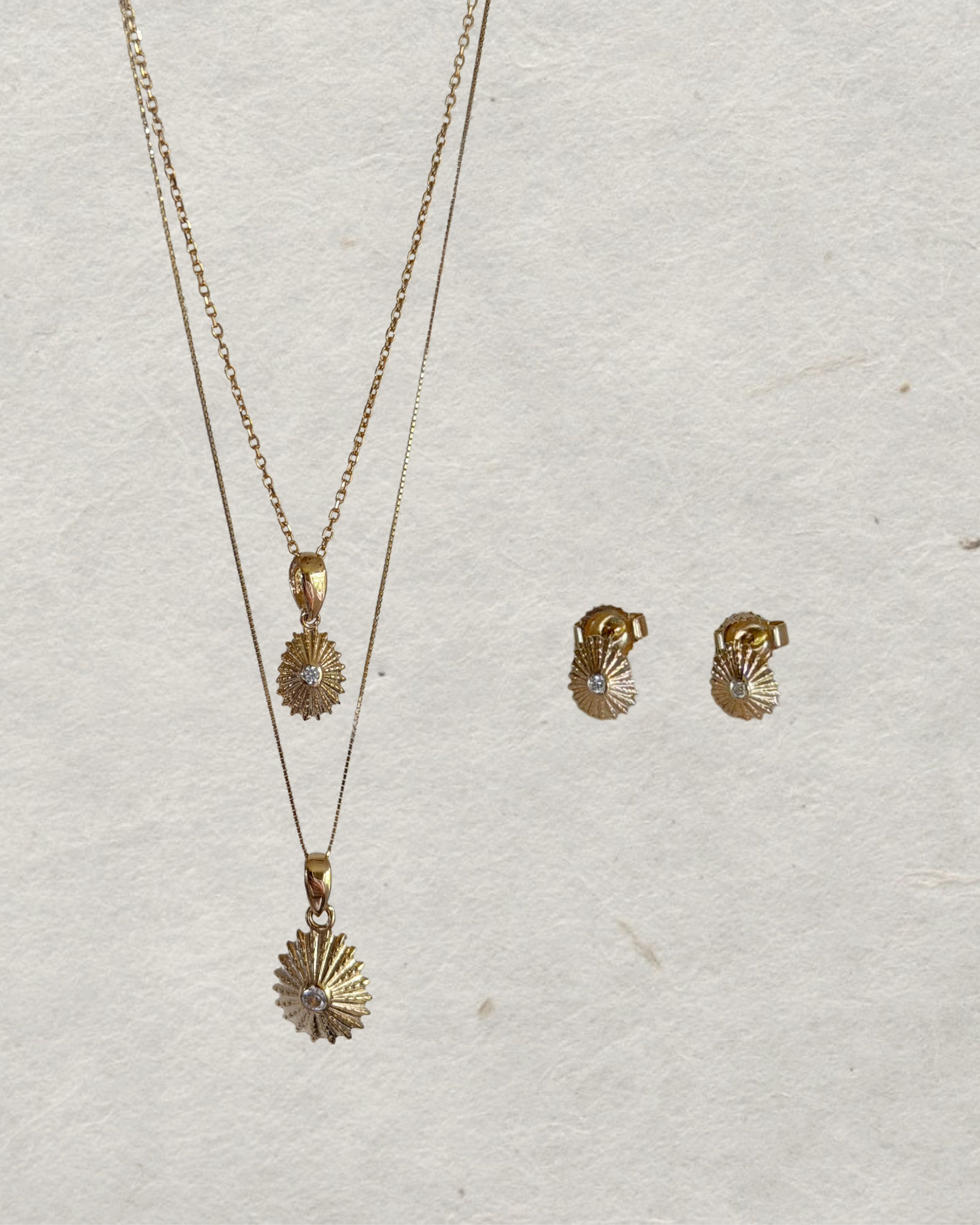 14K Opihi Studs