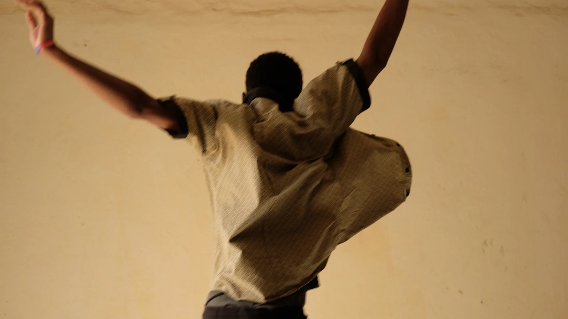 Ismael, age 16, takes flight at a center for children who have been released from the military detention center in Gao. The boys are often arrested with adults and held in the same cell. UNICEF continues to advocate for the immediate release of any …