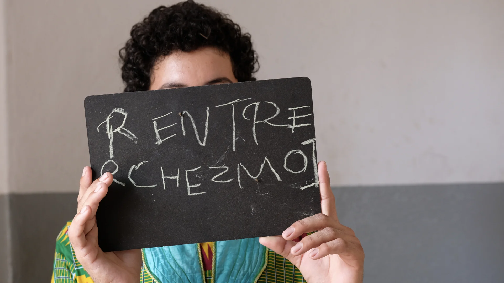 “I want to go home,” says Ahmed. He was at the local water well when he got caught up in a raid by the security forces. He was thrown into prison and interrogated for more than a week. Then he was moved to another prison and now he's ended up thousa…