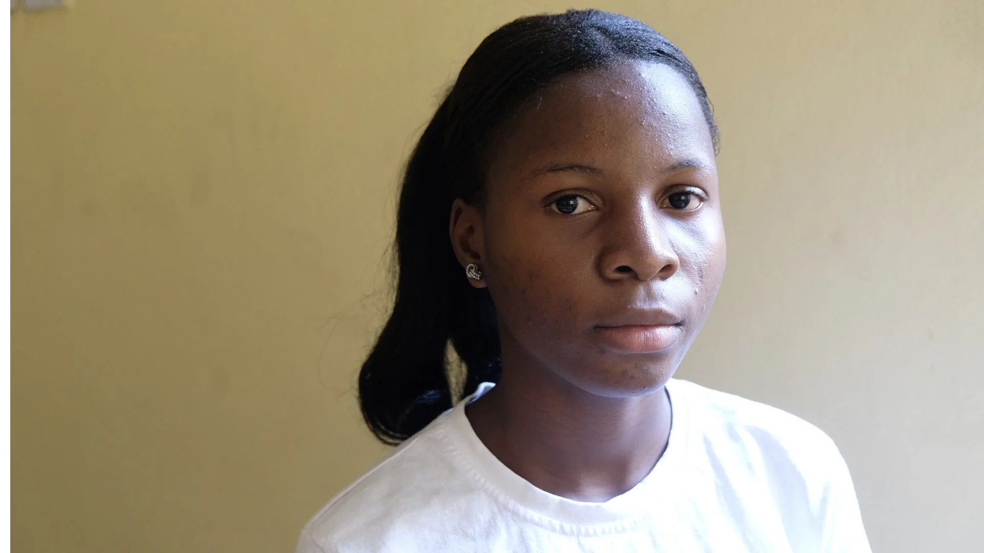 Hannah is 17. She’s a youth ambassador for a grassroots organization that encourages girls to speak out about the violence they’ve experienced. Hannah says it’s a process that requires patience and persistence. ‘Most girls don’t want to talk about i…