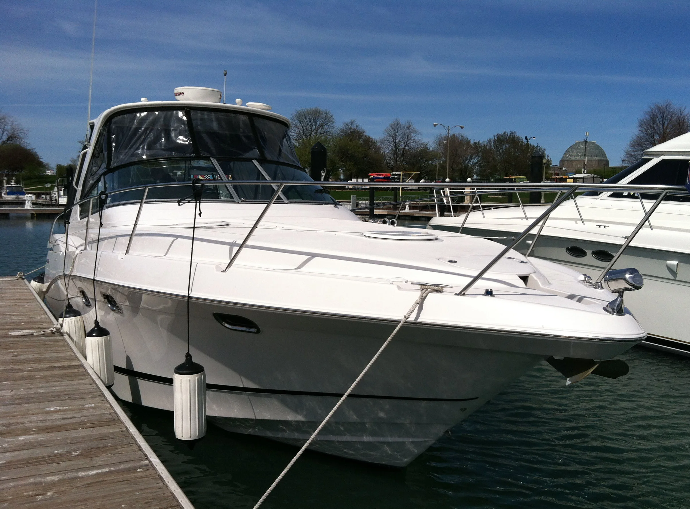 coast-yacht-charter-fourwinns-v378-vista-2.jpg