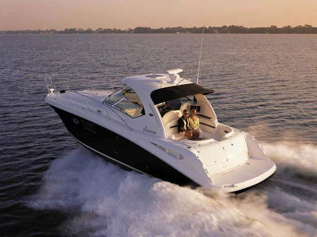 coast-yacht-charter-searay-380-sundancer-8.jpg
