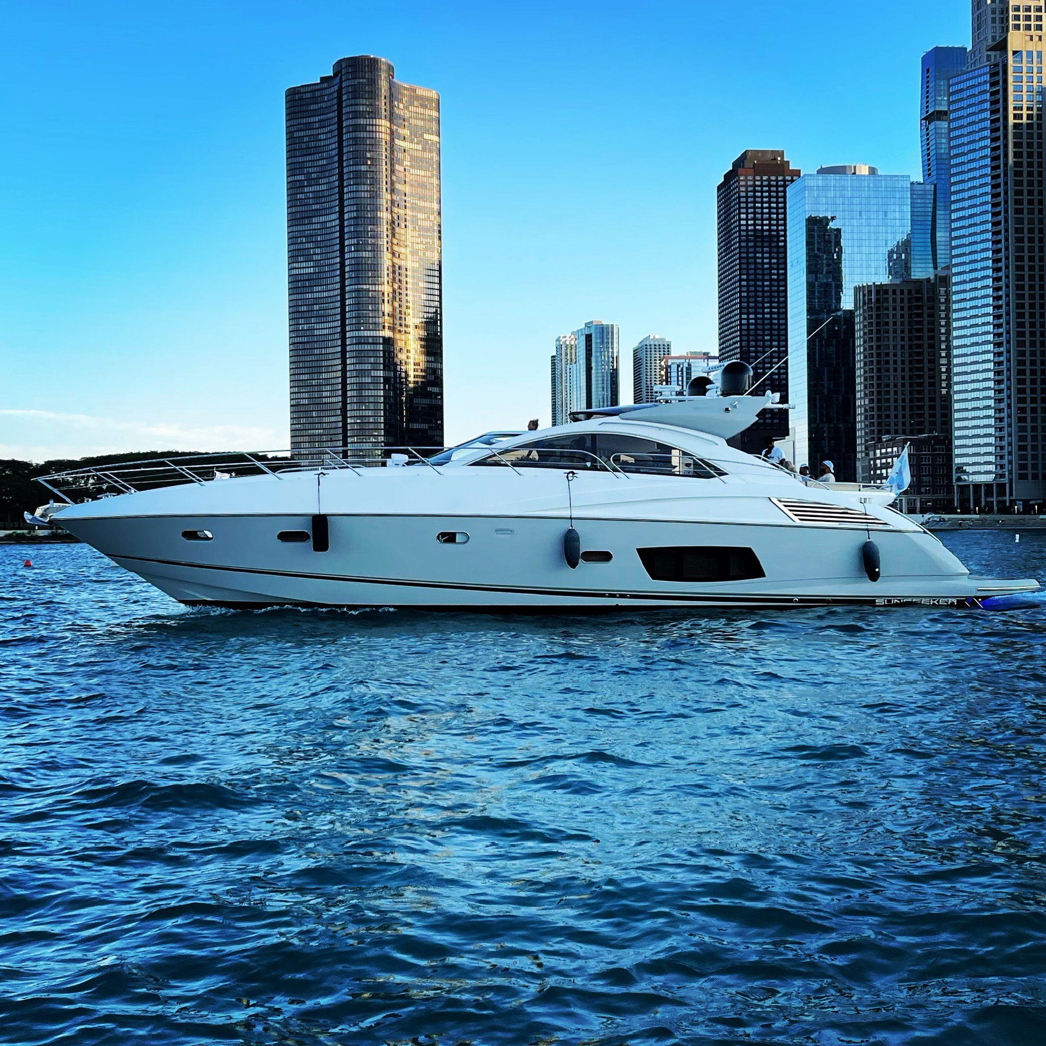 64-sunseeker predator-chicago yacht charter-coast yachts3.JPG