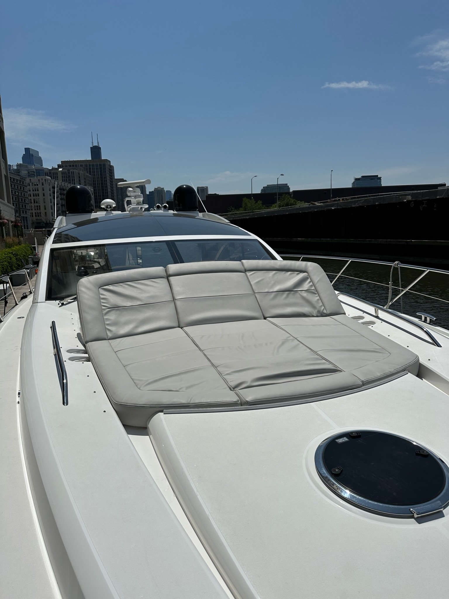 64-sunseeker predator-chicago yacht charter-coast yachts9.jpeg