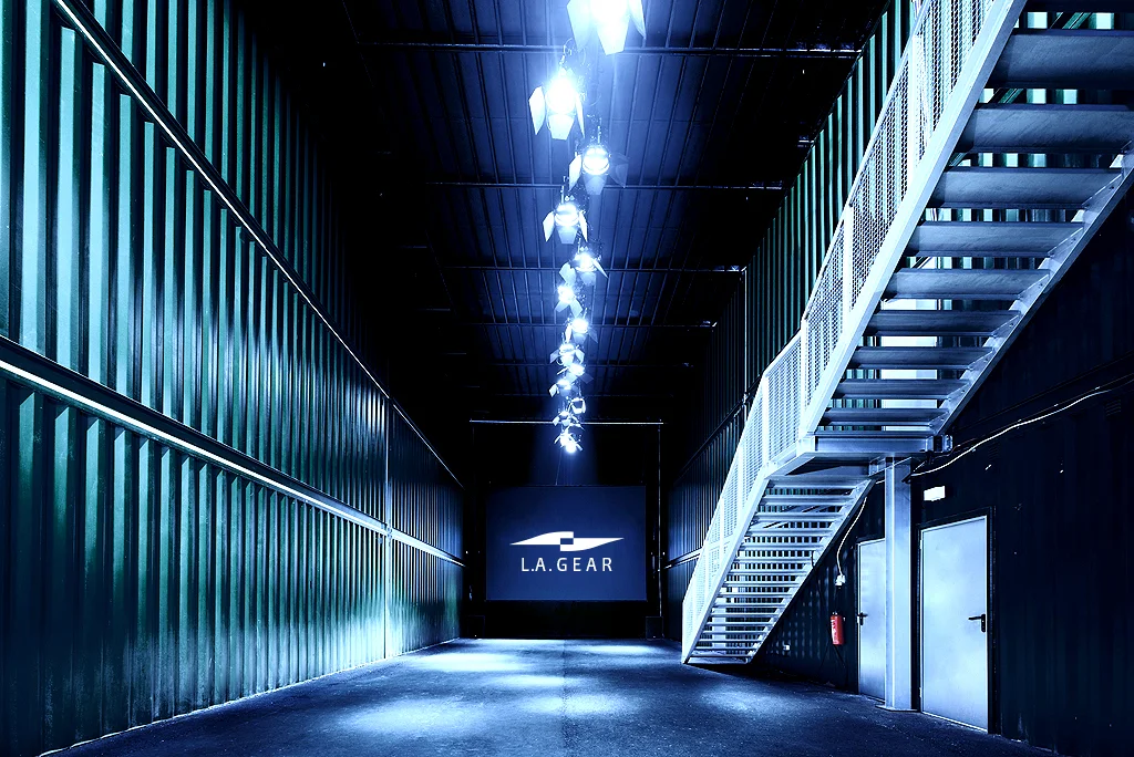 Store_2.jpg