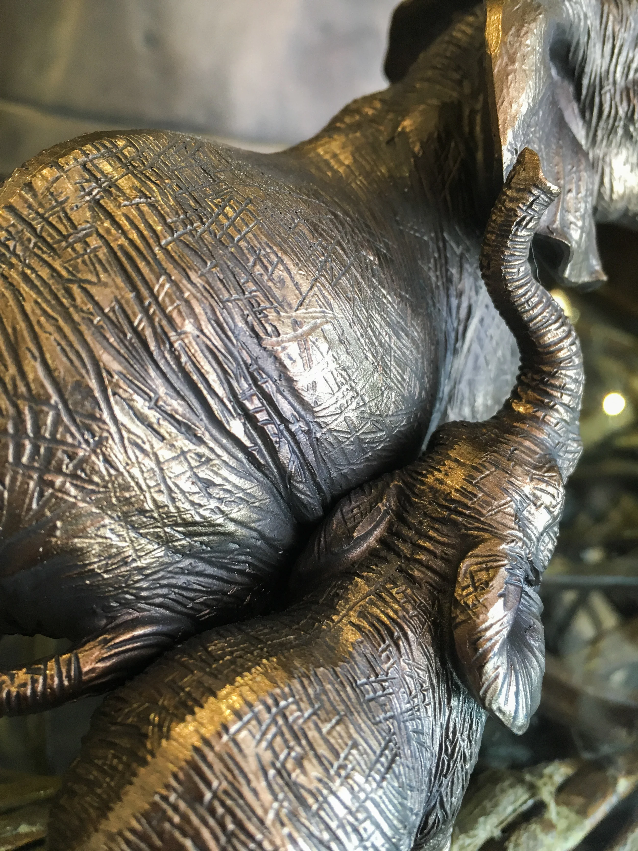mother and baby elephant ornament