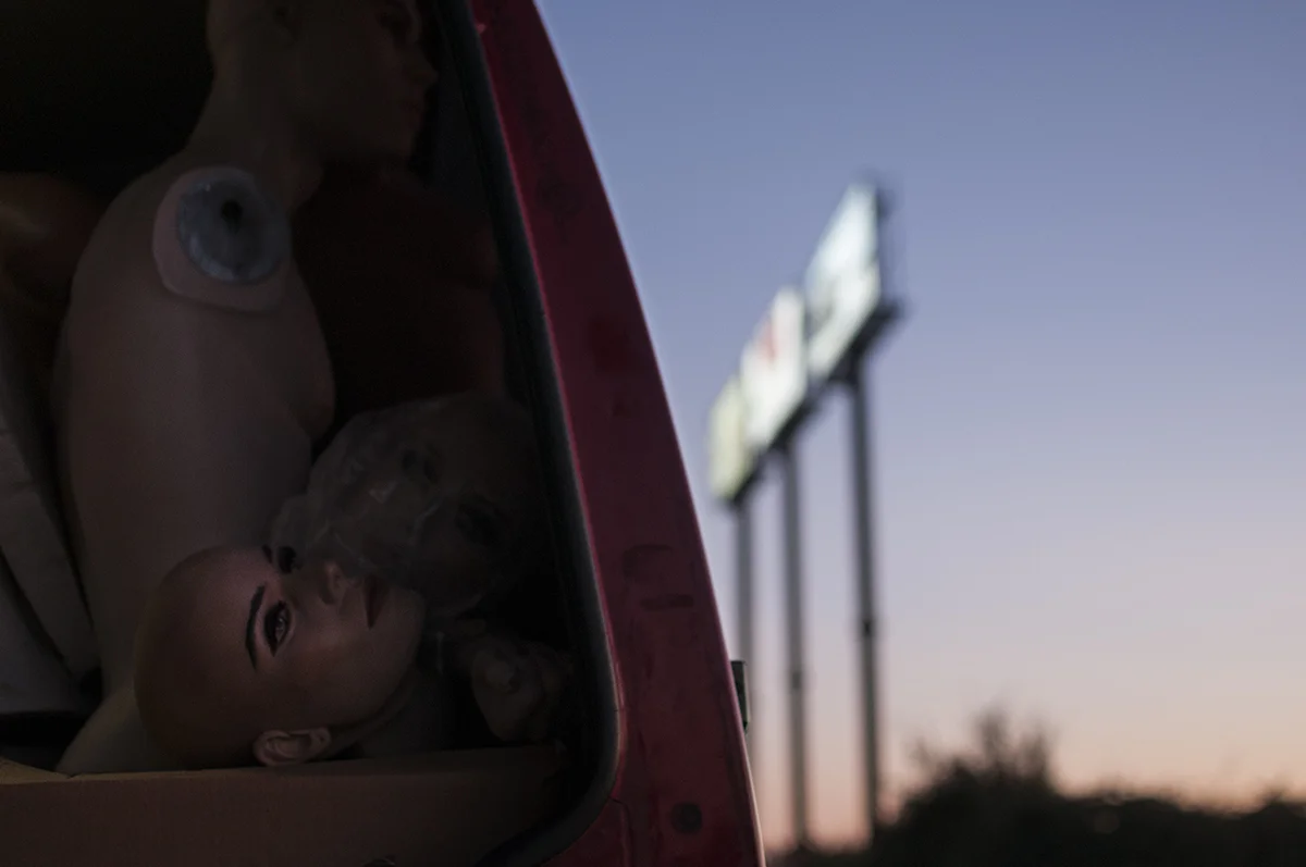 LA MUJER DEL ESCAPARATE