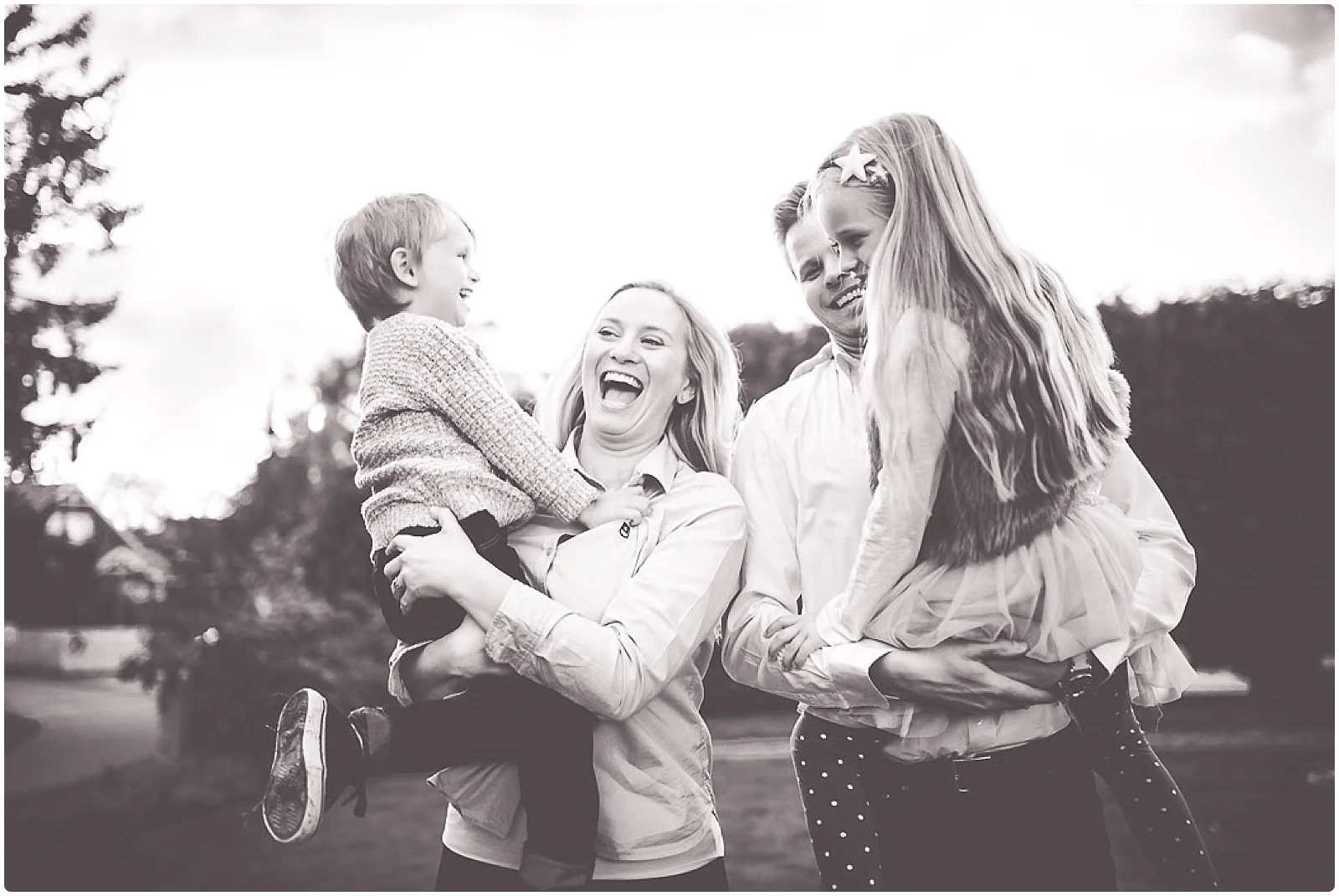 familjefotograf stockholm, familjefotograf vallentuna, familjefotograf täby, barnfotograf stockholm, familjebilder, familjefotografering stockholm, studiofotograf, linda rehlin, cecilia pihl