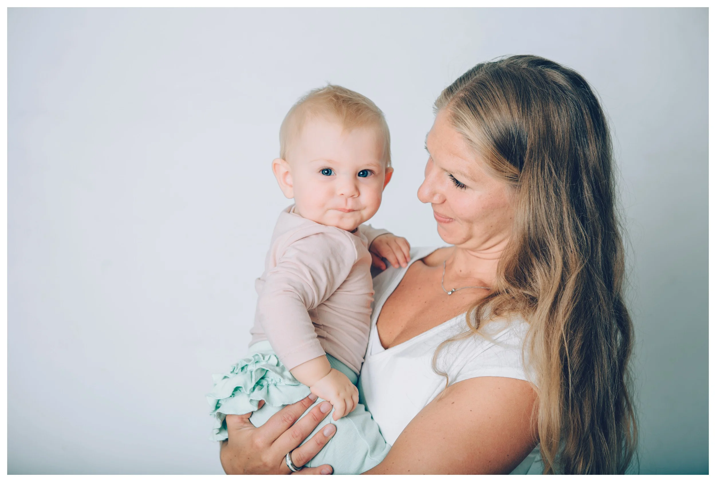 familjefotograf stockholm_familjefotografering_studiofoto_höstfoto_linda rehlin