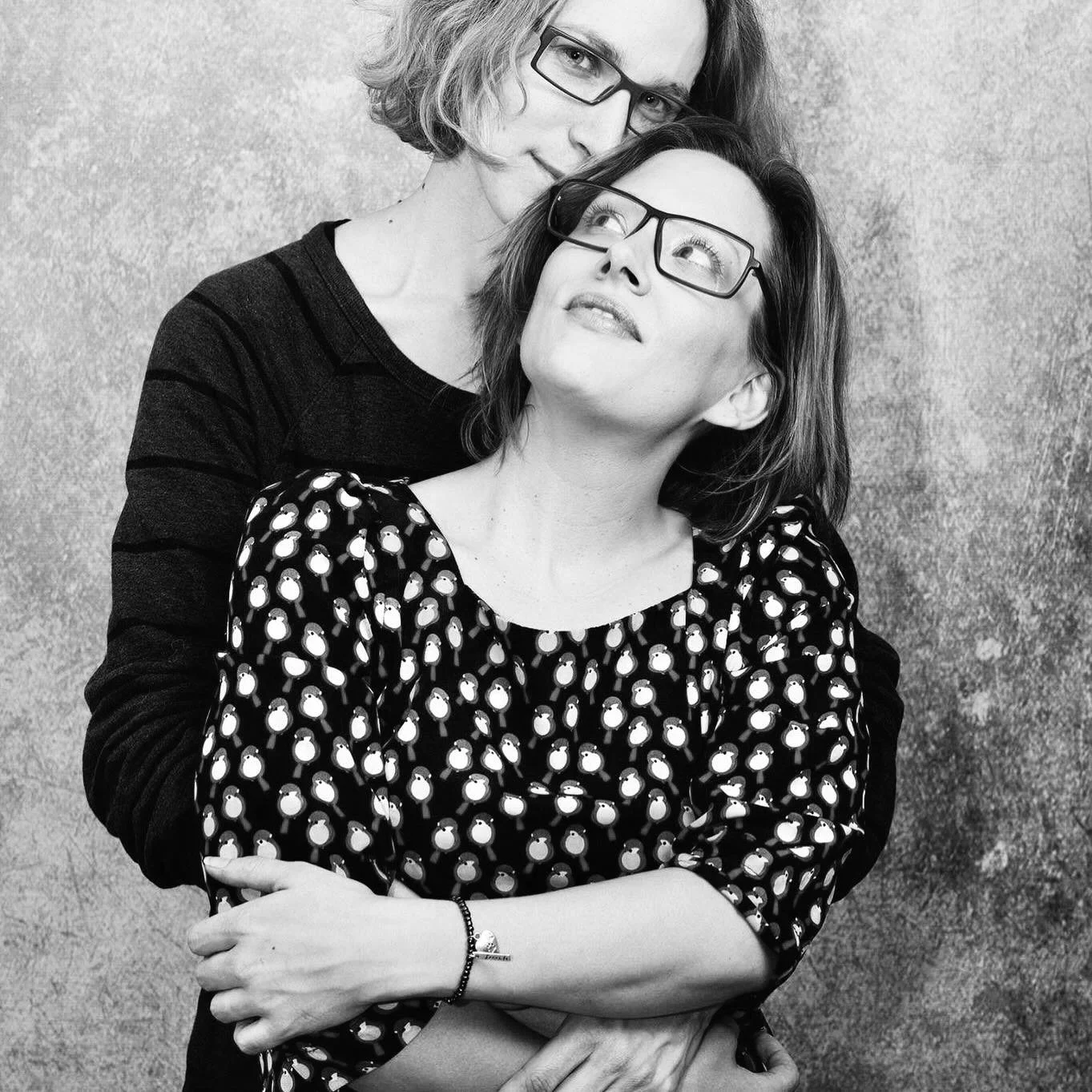 [Personligt] 2/3

Jag &ouml;nskar att jag kunde s&auml;ga att jag l&auml;rde mig mer om mig och mitt inre p&aring; en g&aring;ng. Att v&auml;gen var spikrak och ljus. Det var den inte och jag tillbringade &ouml;ver ett decennium av tid med att s&arin