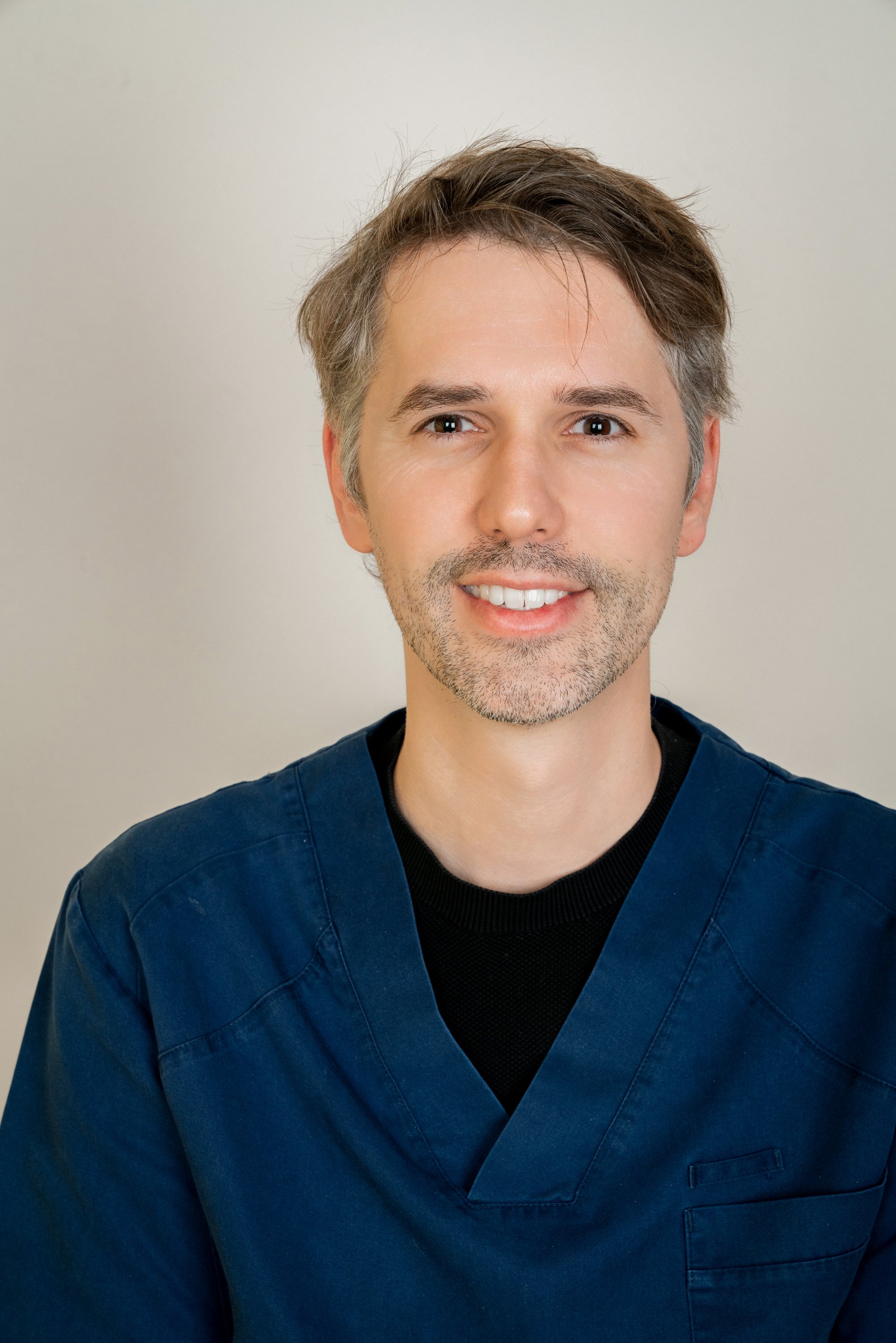 Dr. Bart Marien