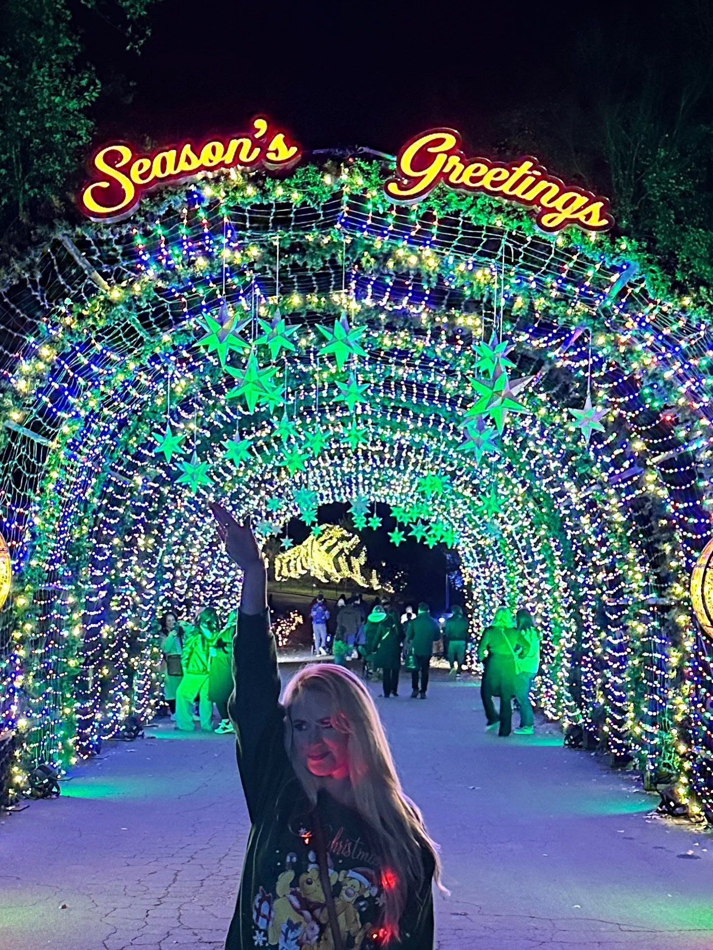 sending you lots of light this morning ✨ aaand this is our Christmas song 🎄