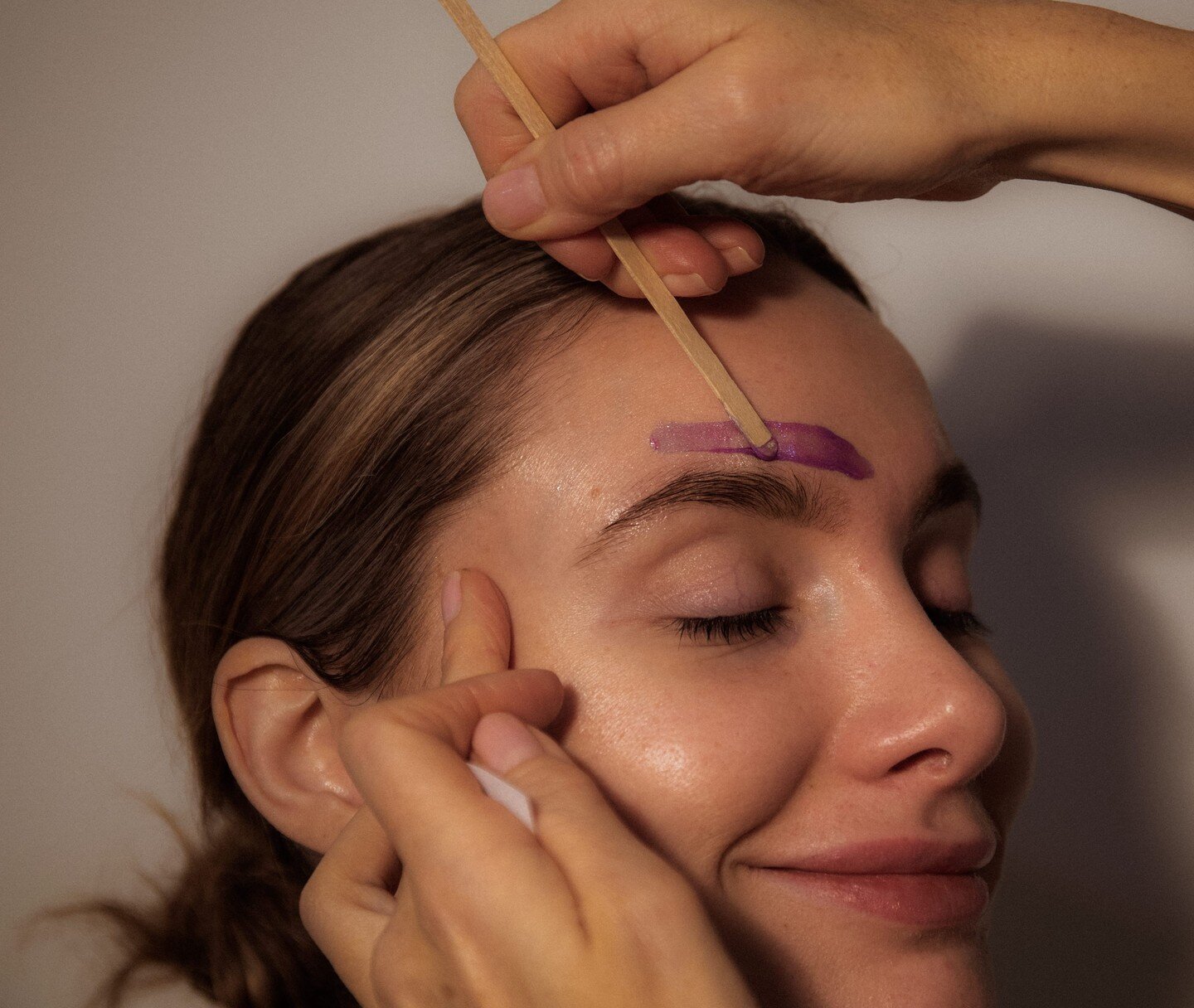 Did you know that brows that are too far apart can accentuate the nose? Or that brows with a softer arch can make the face appear shorter? 

They're not just eyebrows - your brow shape can actually impact the look of your entire face by drawing atten
