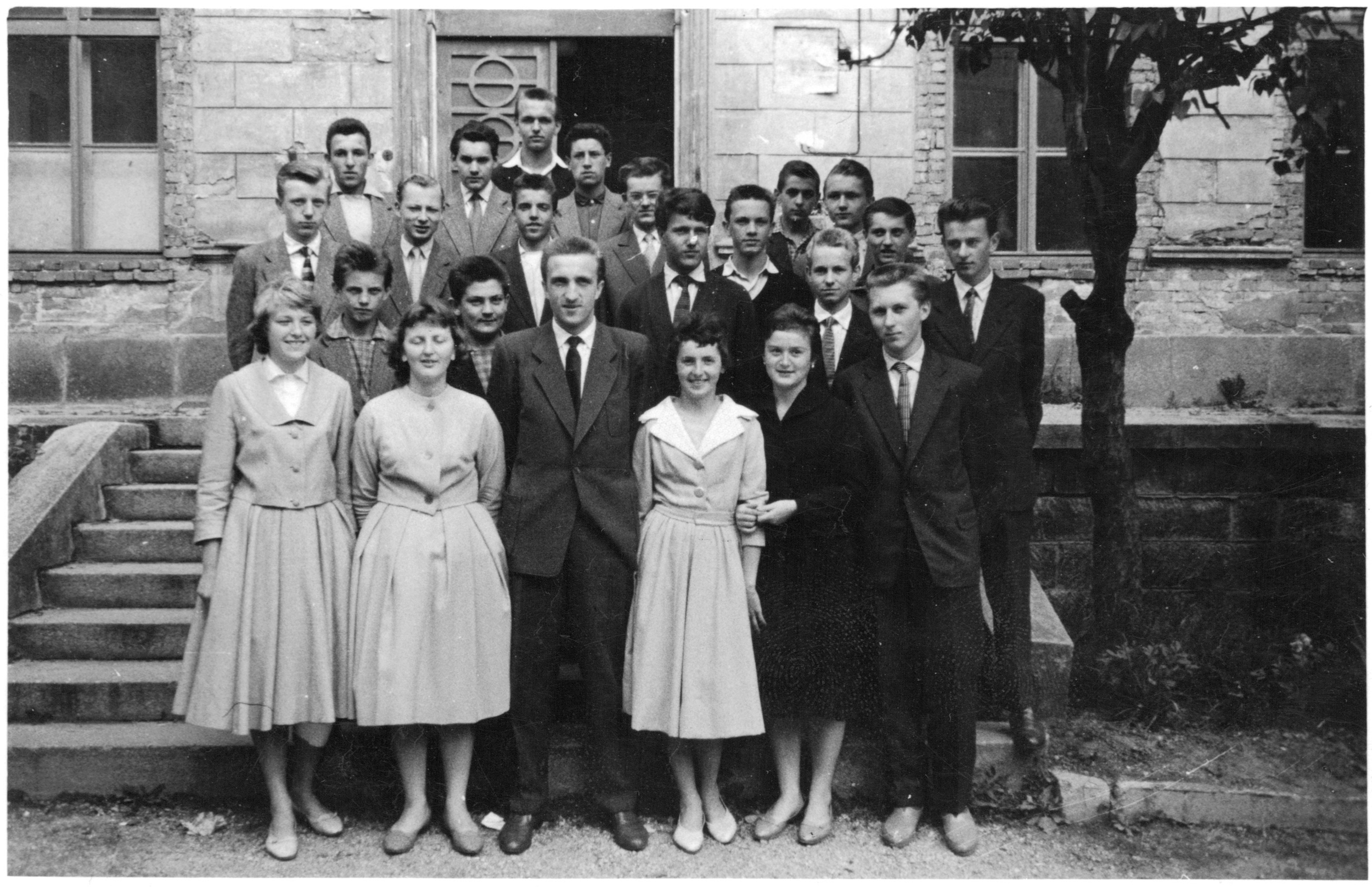TŘÍDNÍM UČITELEM S2D 1958-1960 PRŮMYSLOVÁ ŠKOLA LIBEREC