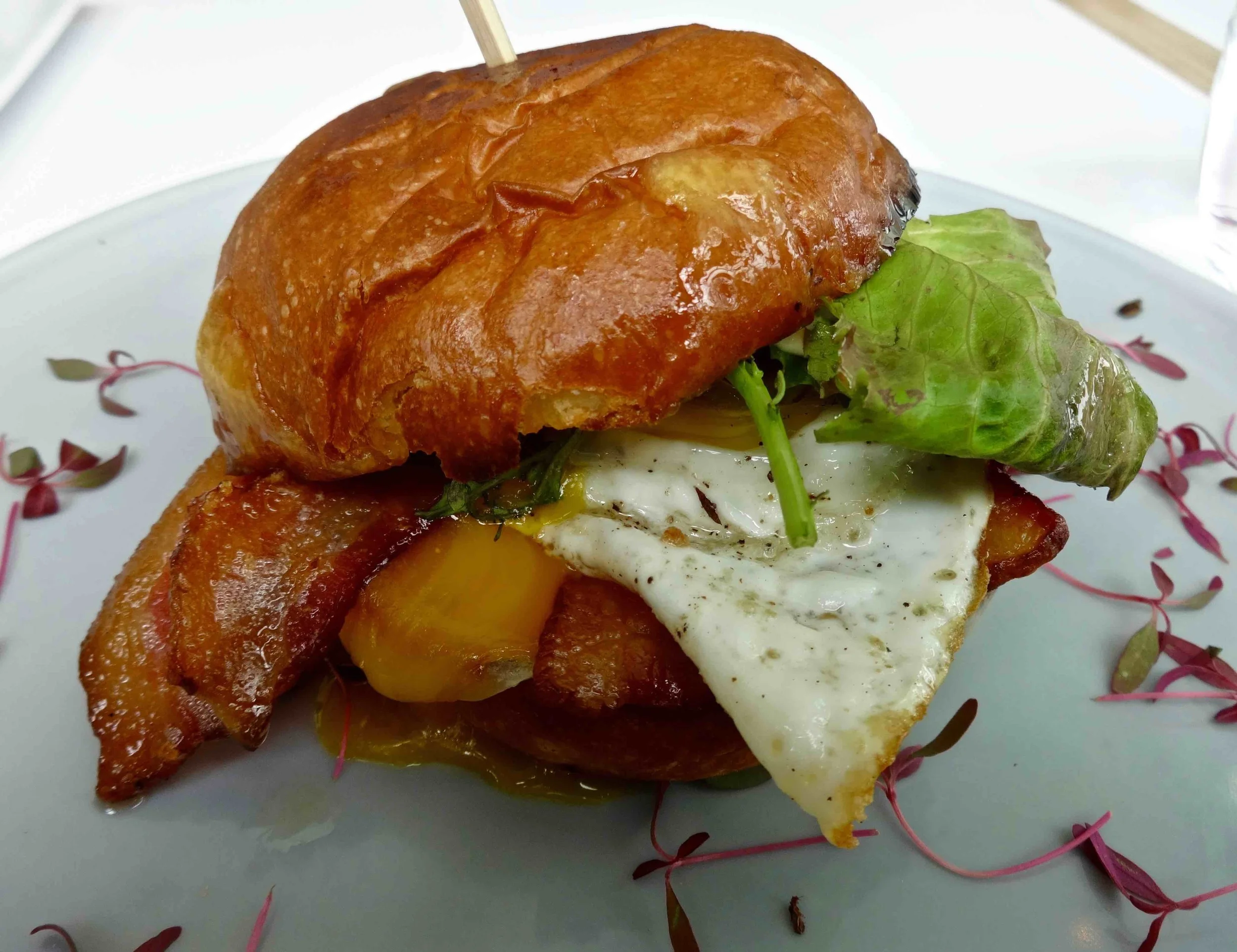 egg sando with bacon