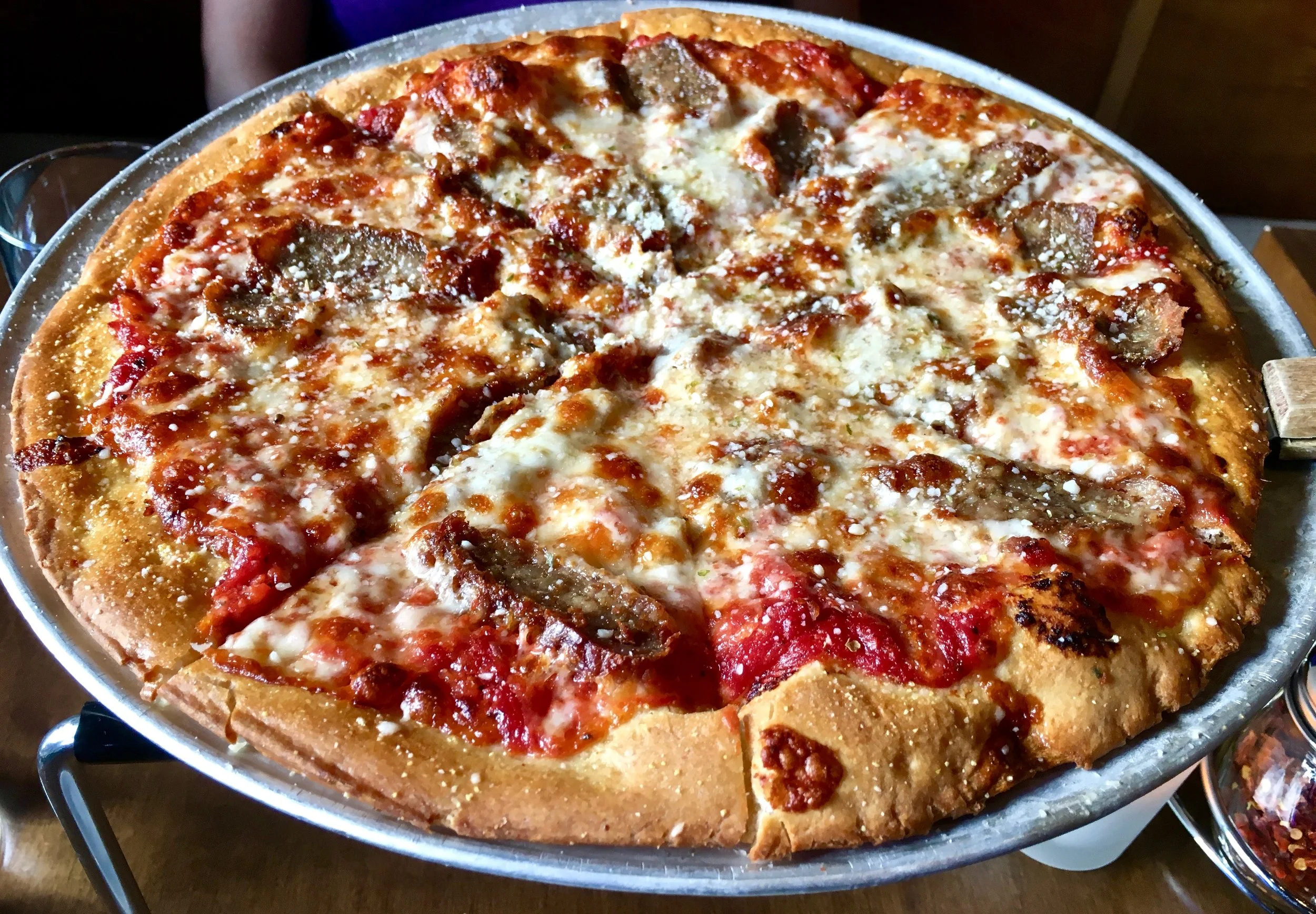 sausage mushroom pizza
