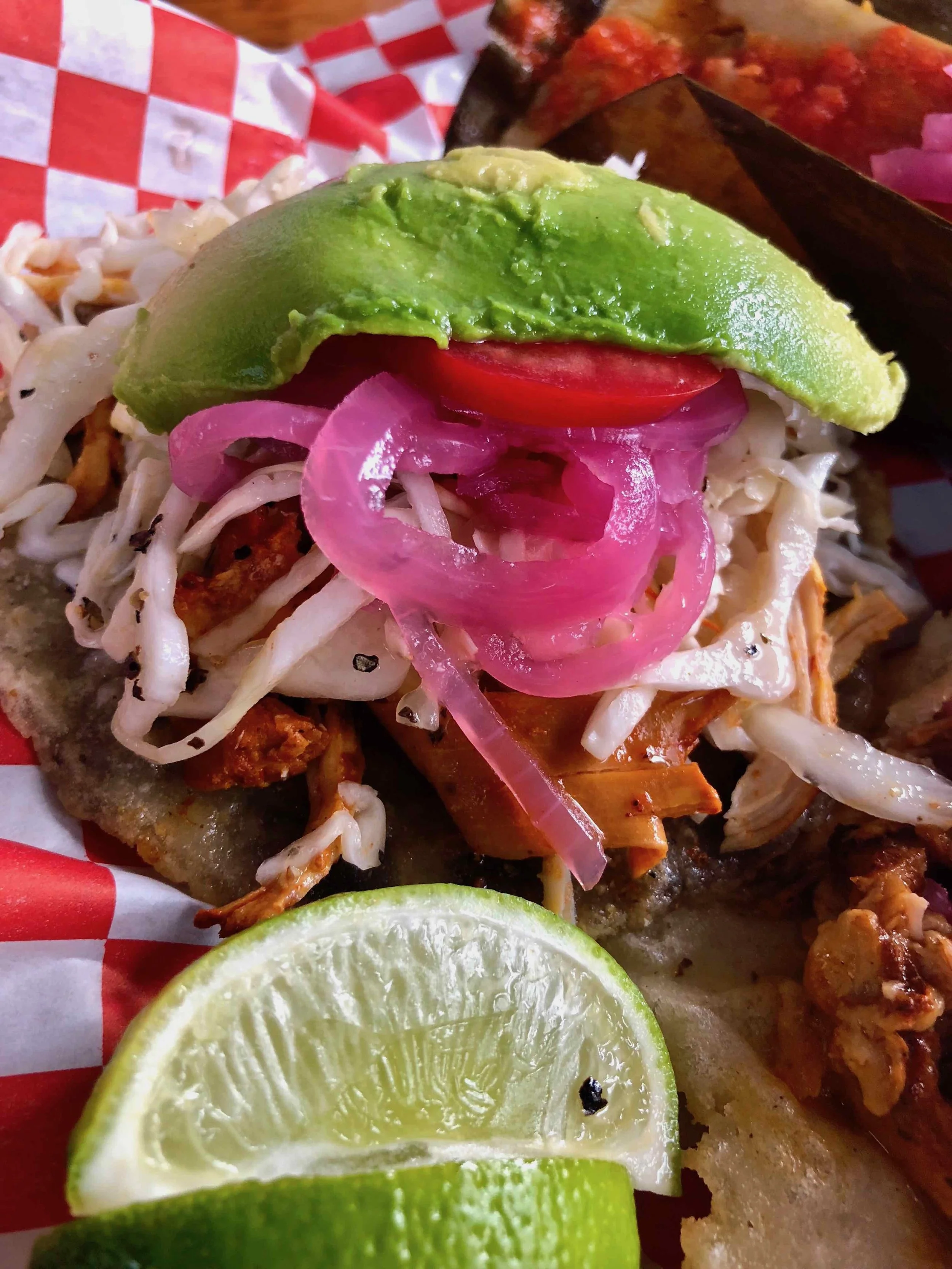 panucho con pollo