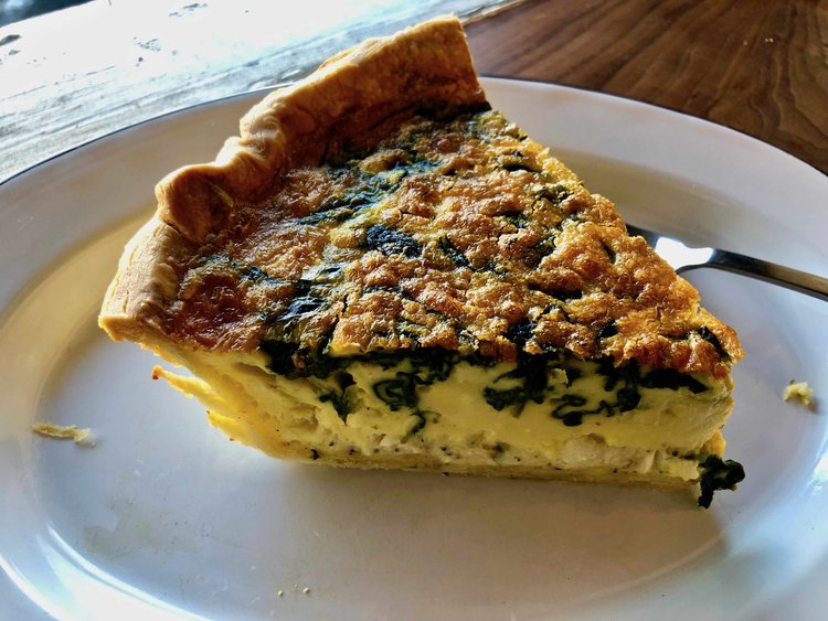Food and things and brunch quiche!