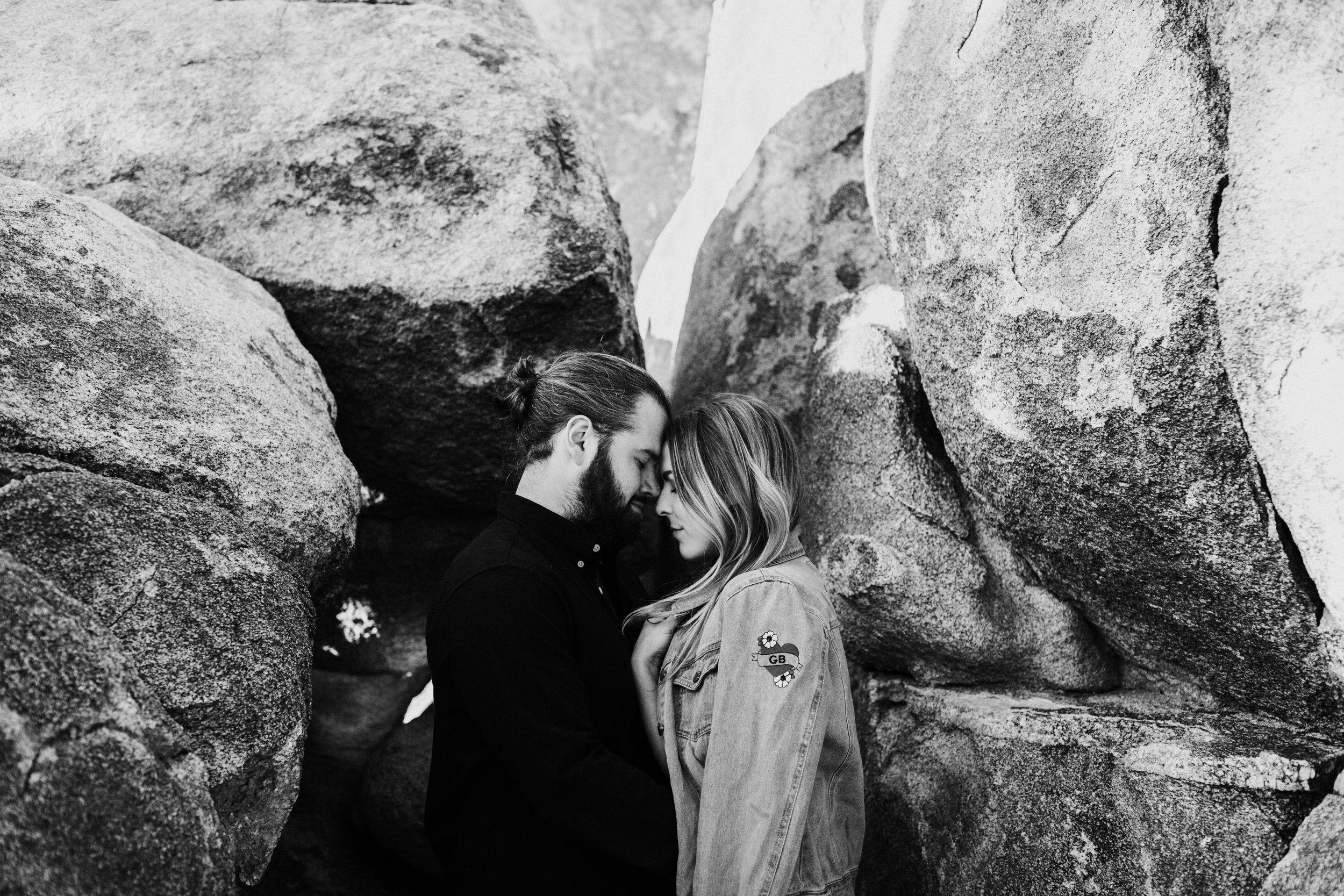 MADISONRYLEE_WHITNEY+GRAEME_JOSHUATREEENGAGEMENT0268.jpg